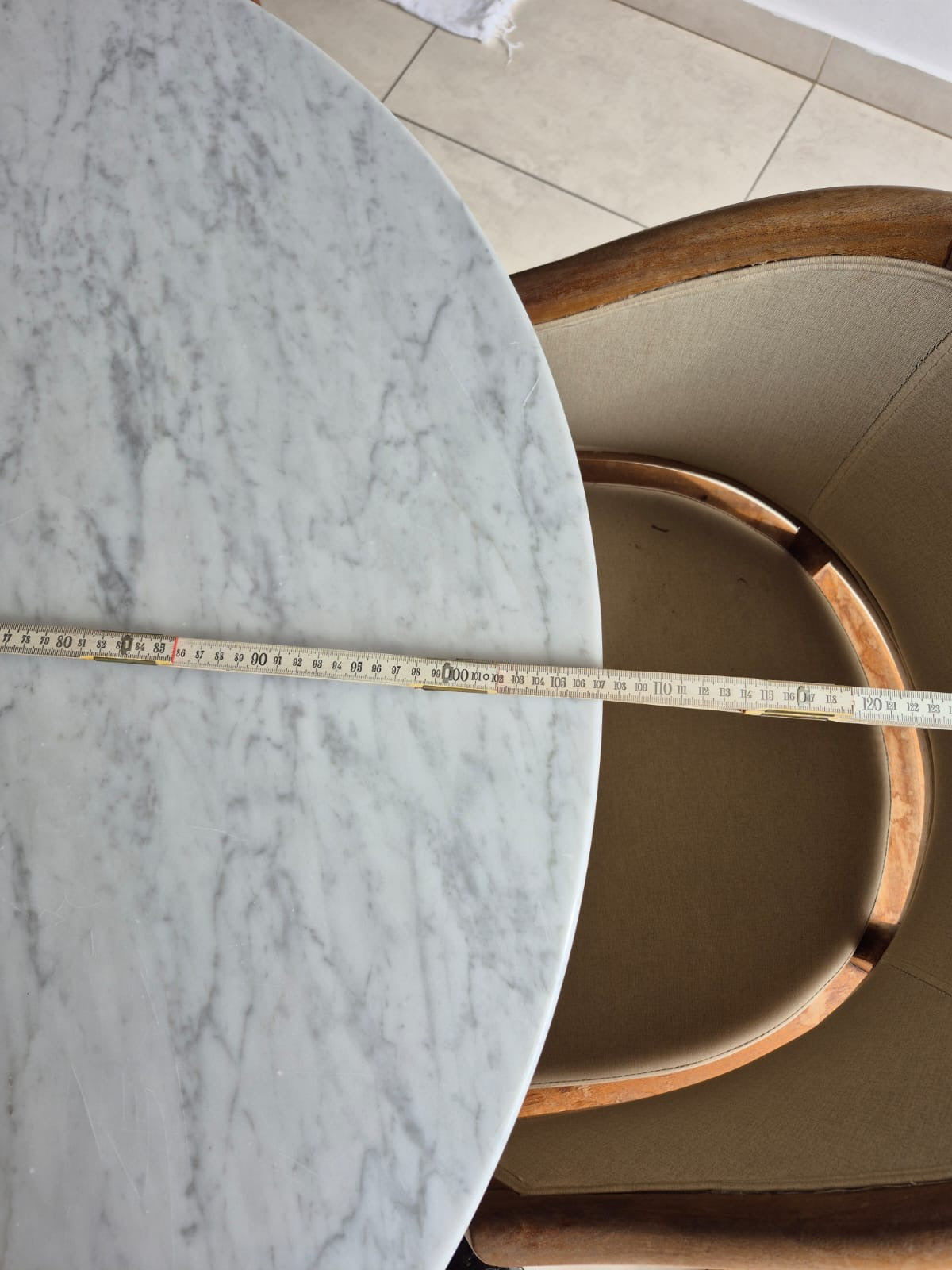 Mesa de jantar redonda Saarinen
