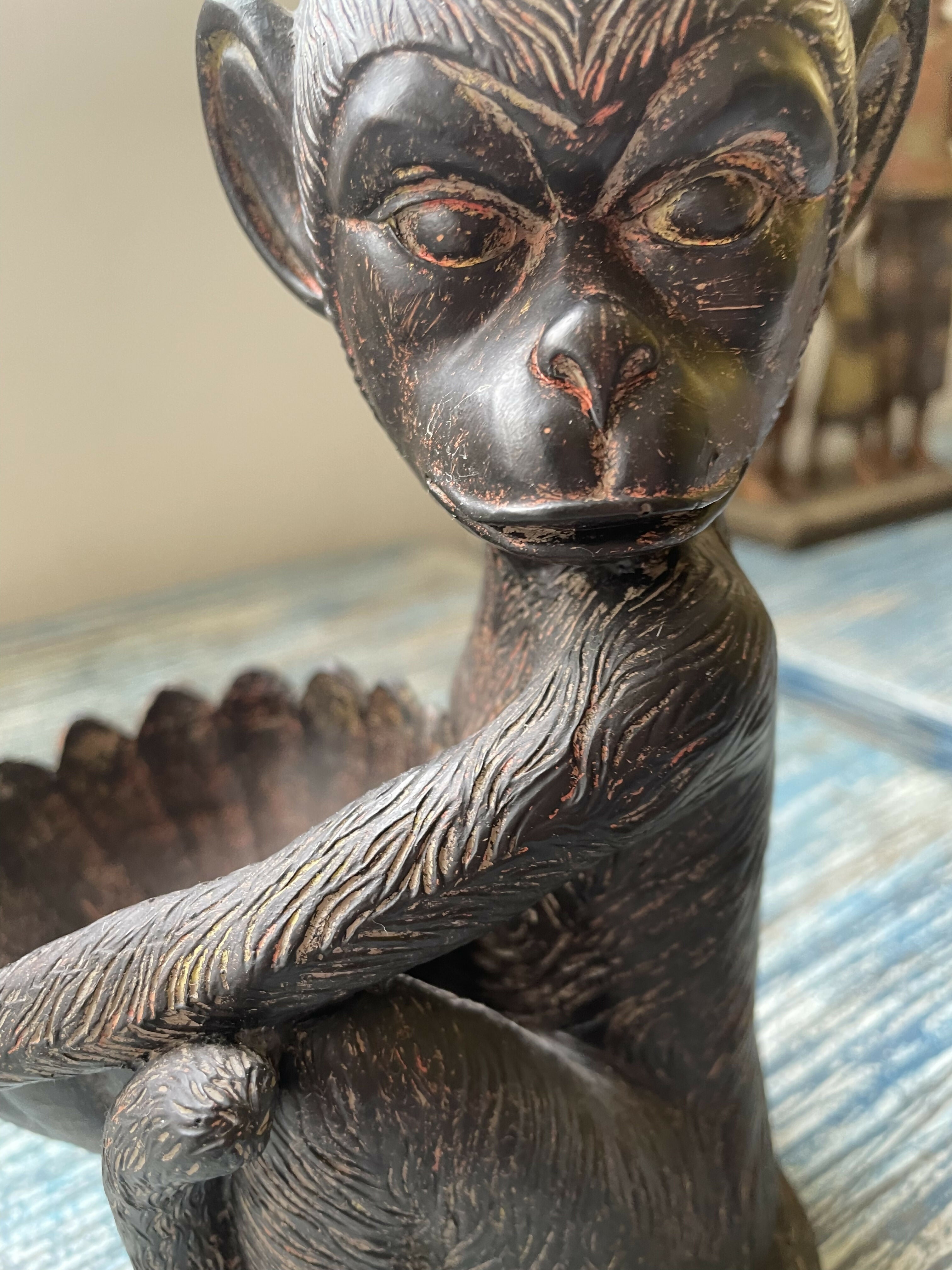 Estatueta de macaco importada - Ribeiro e Pavani