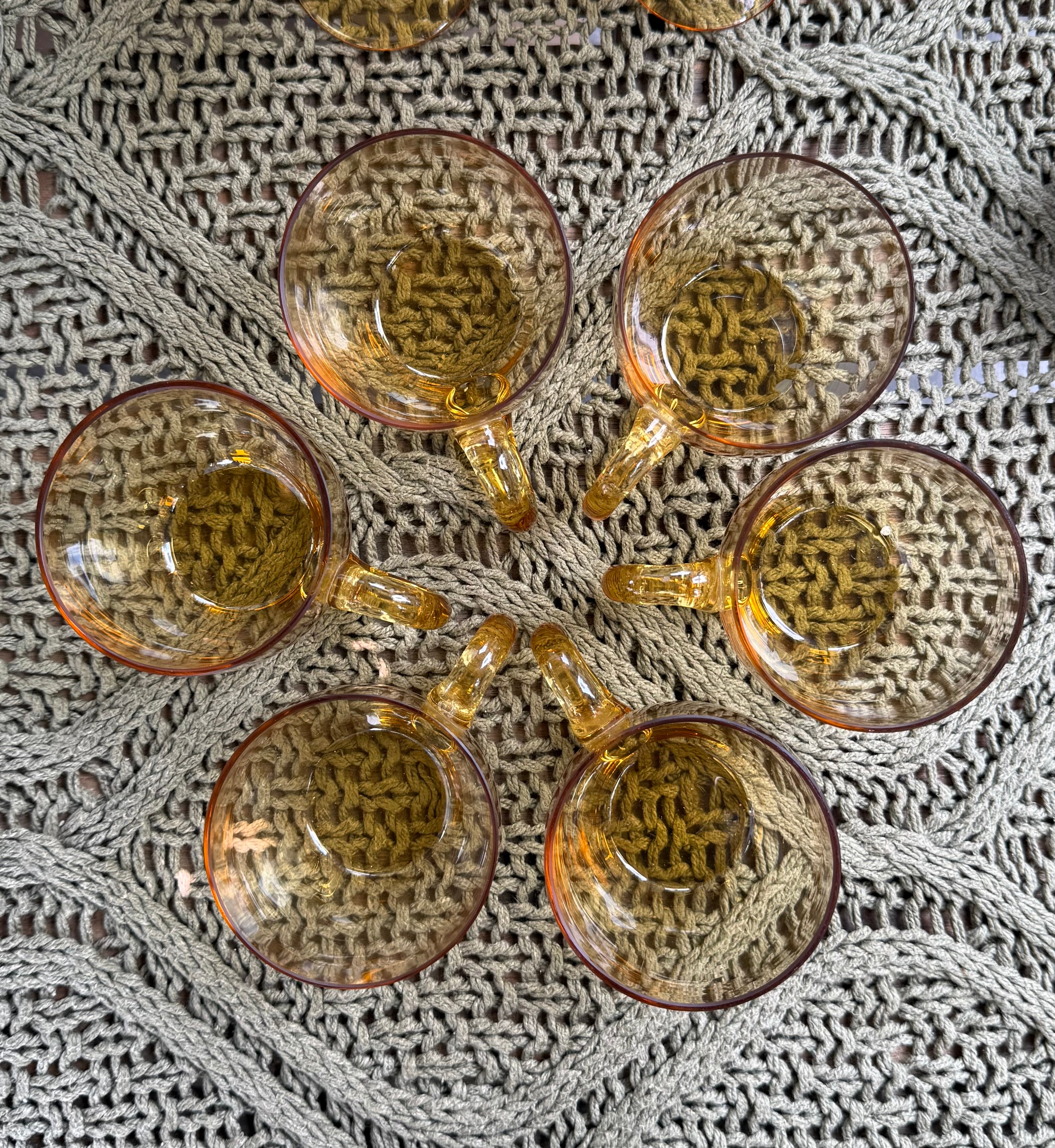 Conjunto Vintage de Xícaras em Vidro Âmbar | 6 Peças