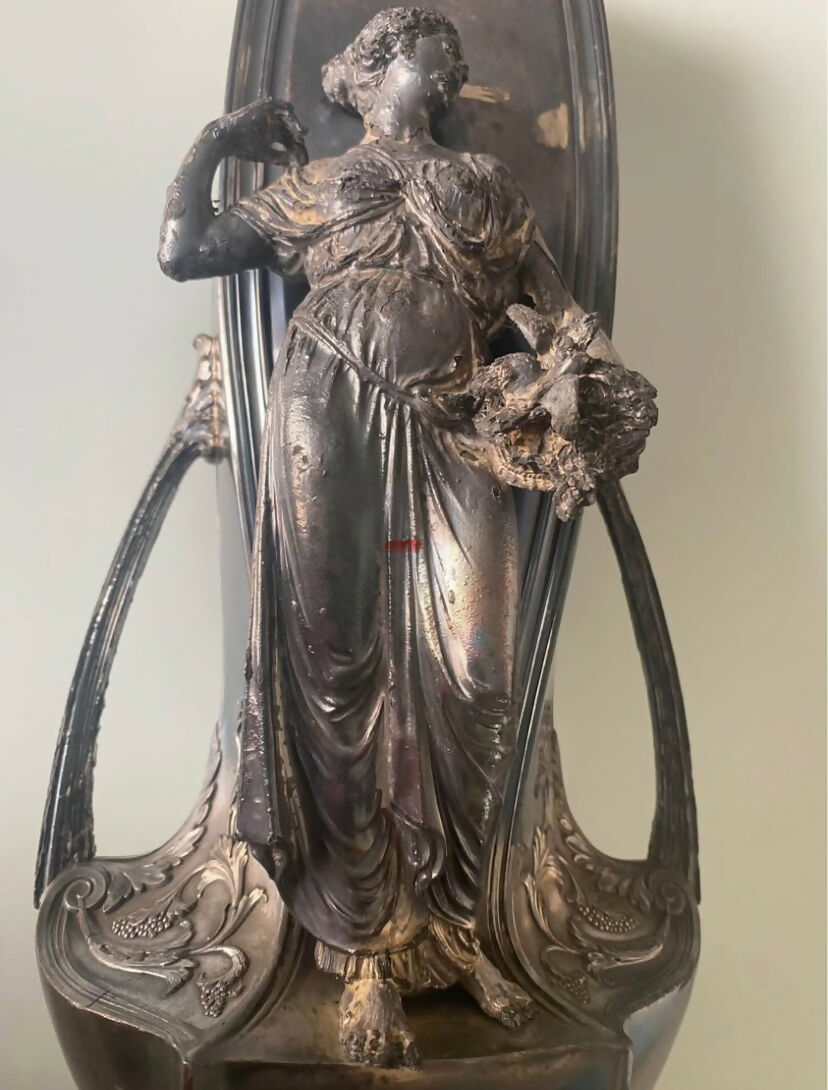 Linda Floreira Art Nouveau em estanho