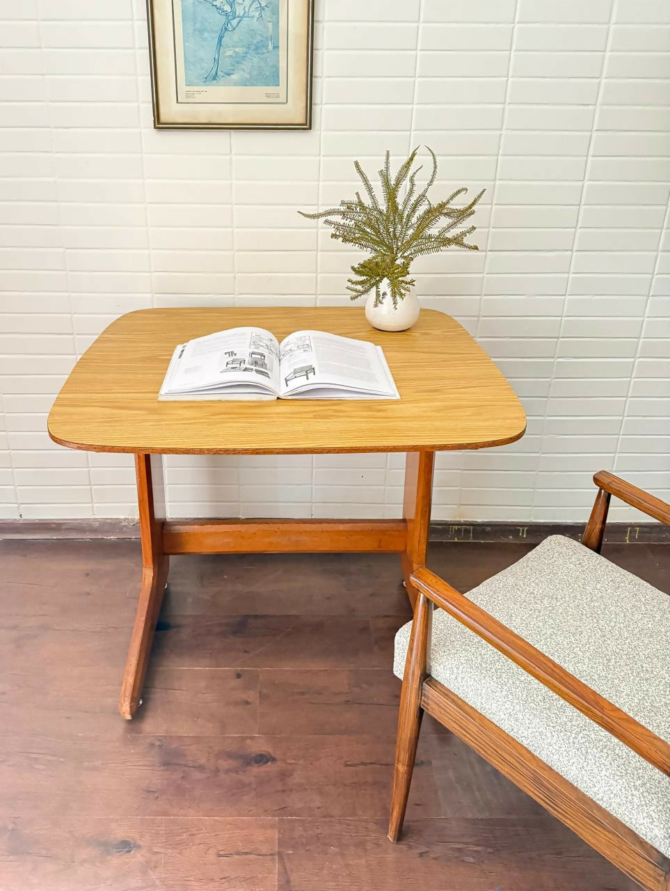 Escrivaninha / Mesa de estudos anos 60 em Freijó