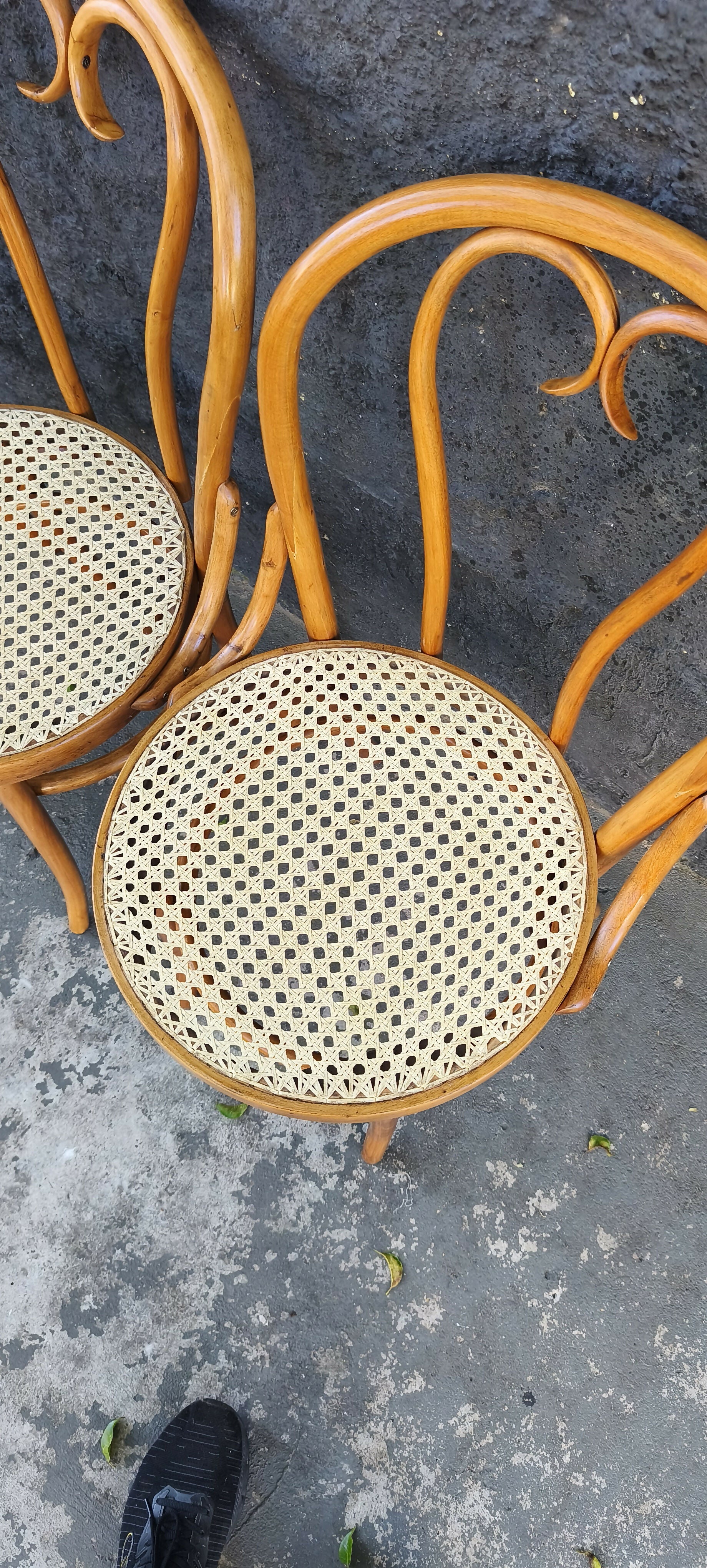 3 Cadeiras Thonart com palhinha (valor unitário)