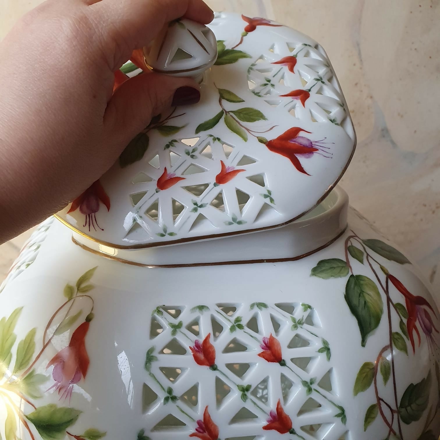 Grande Potiche bojudo em porcelana pintada à mão