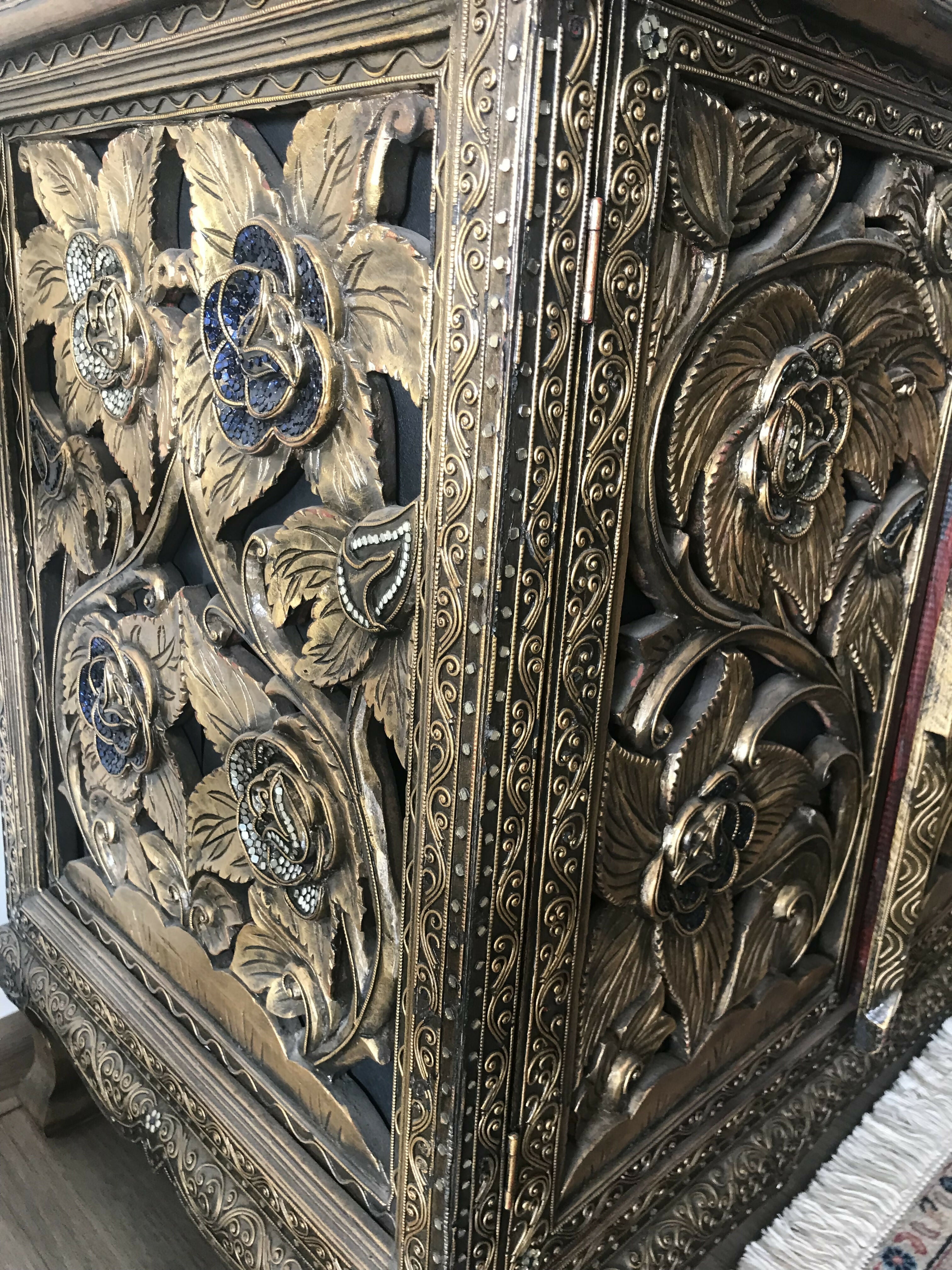 Buffet indiano raridade maravilho em madeira entalhada feito à mão 150x55