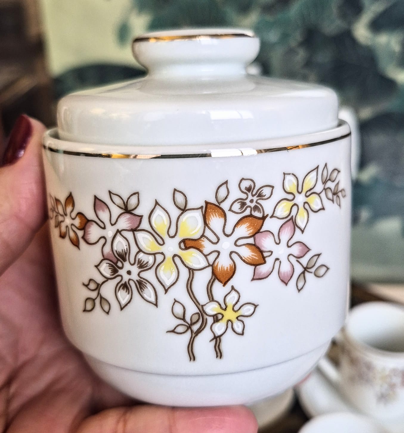 Conjunto para café com 8 peças perfeitas em porcelana vintage,  anos 60, Schmidt,  modelo Skandia. 