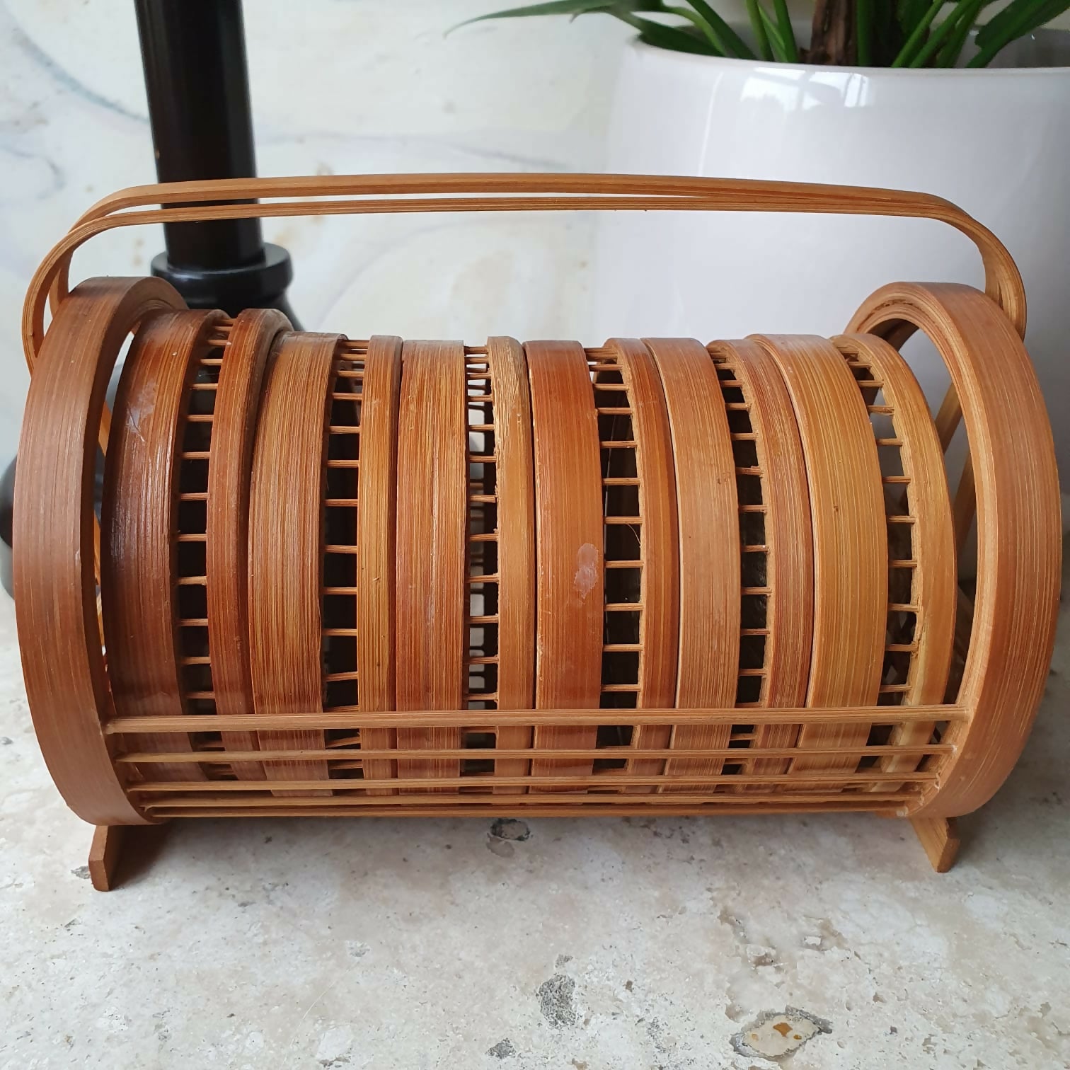 Raro conjunto de porta copos em bambu em incrível trabalho artesanal japonês.