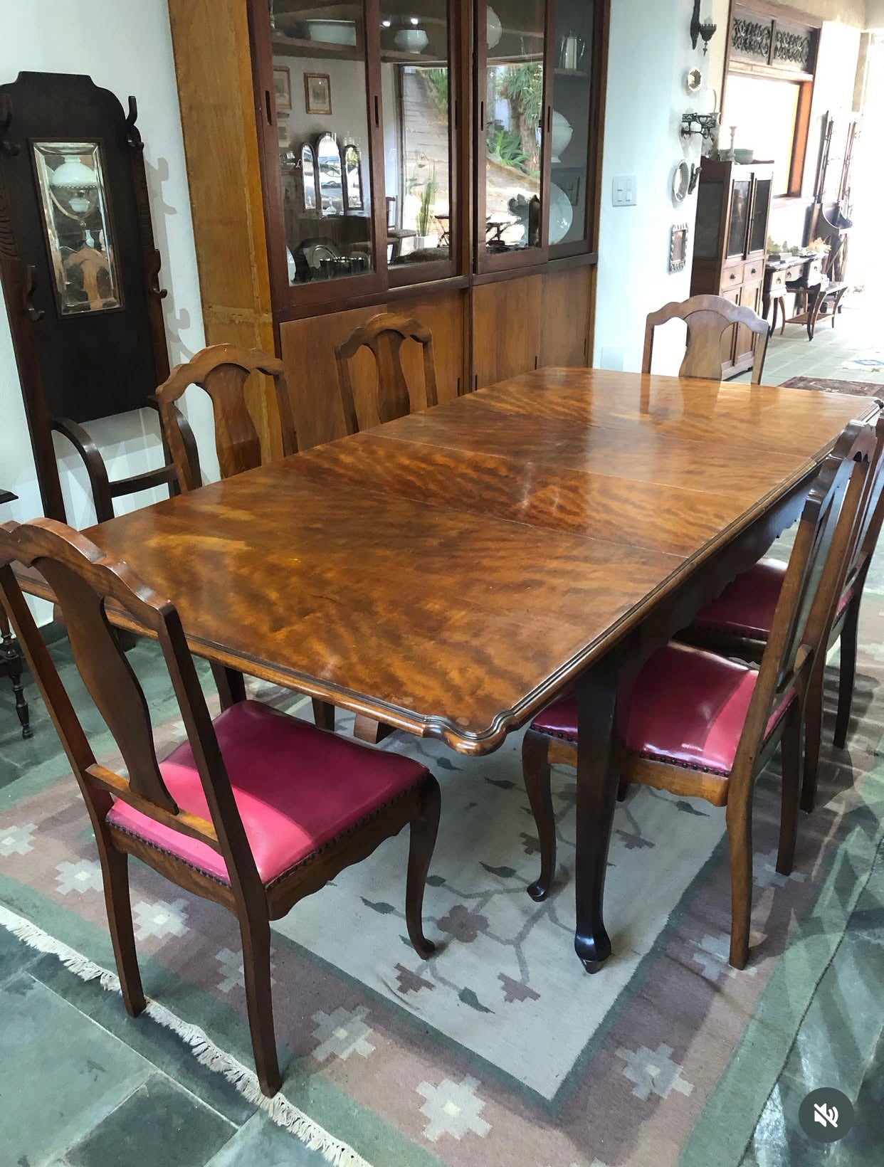 Mesa Retangular chipandelle em imbuia com extensor