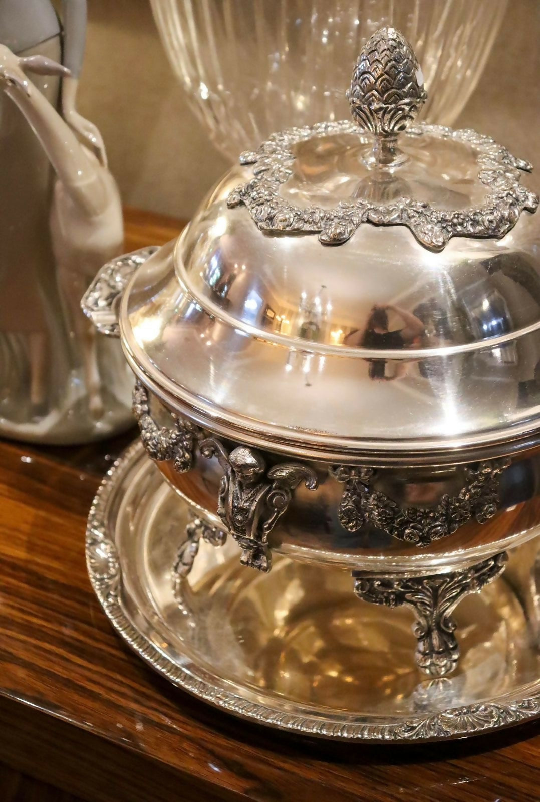 LEGUMIER - TERRINA DE SERVIÇO COM PRÉSENTOIR