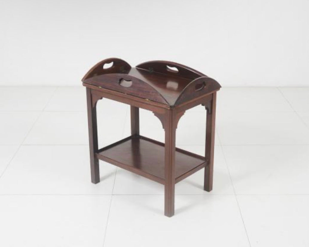 Mesa Auxiliar Oval estilo inglês em madeira com tampo bandeja removível e abas laterais retrateis 