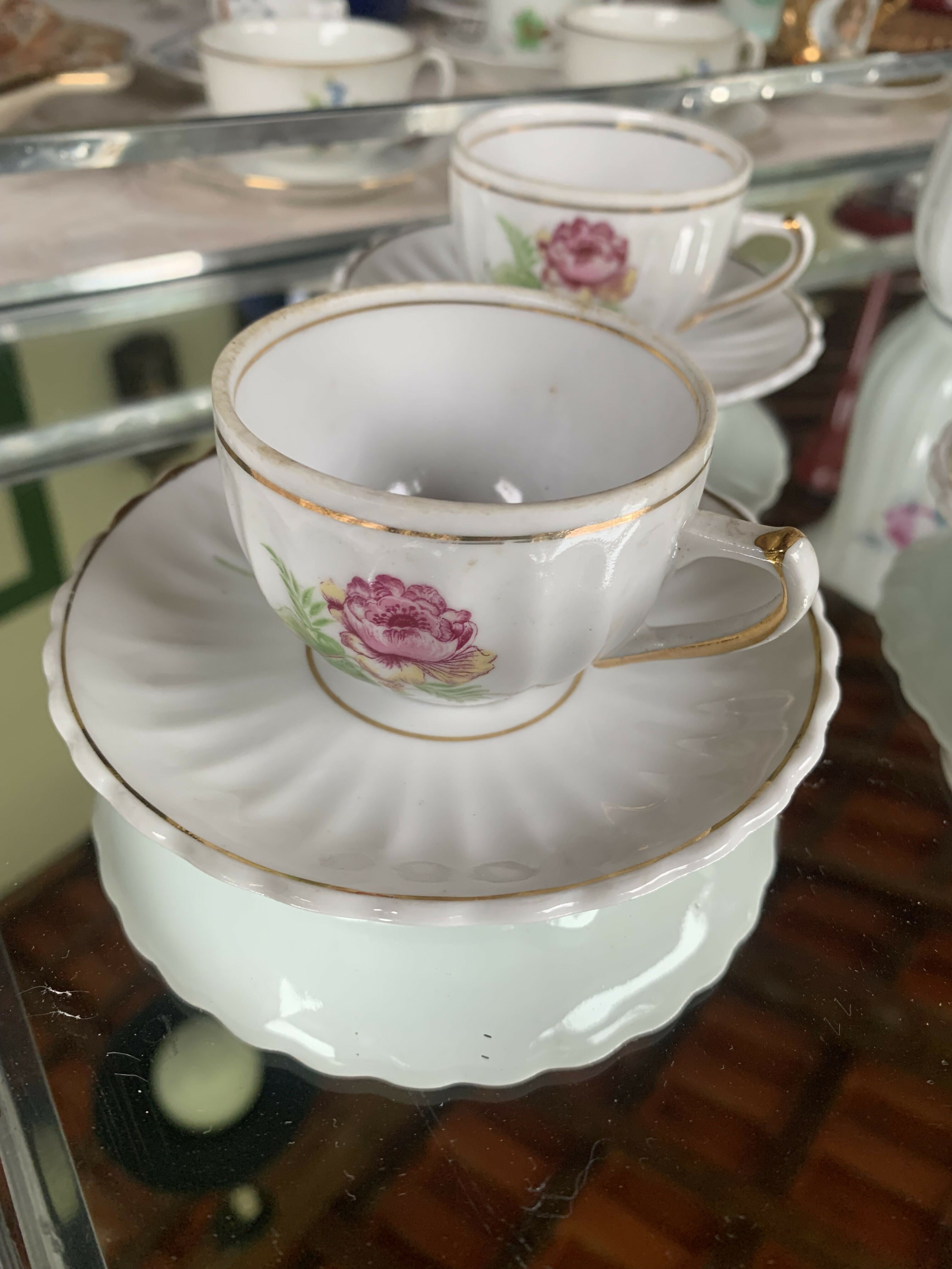 Jogo de bule e leiteira porcelana canelada