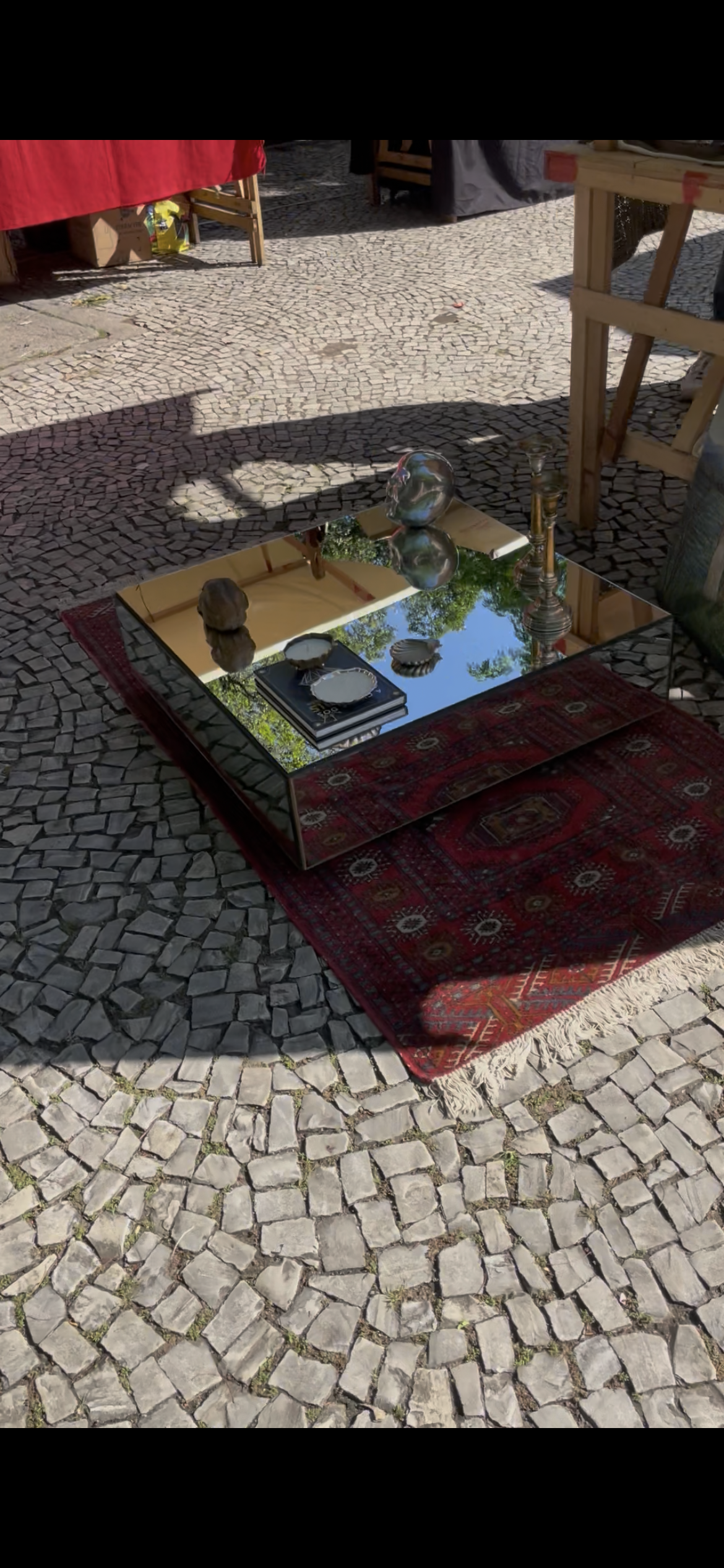 Mesa de centro espelhada