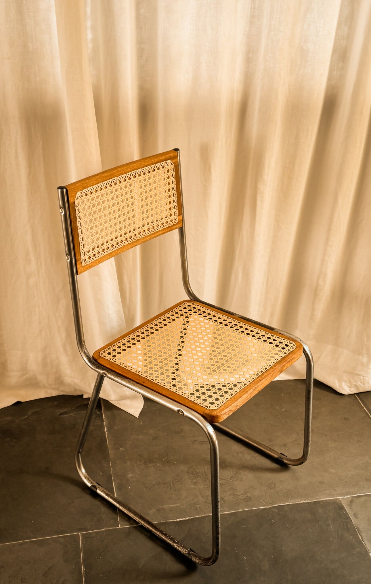 Cadeira tubular estilo cesca