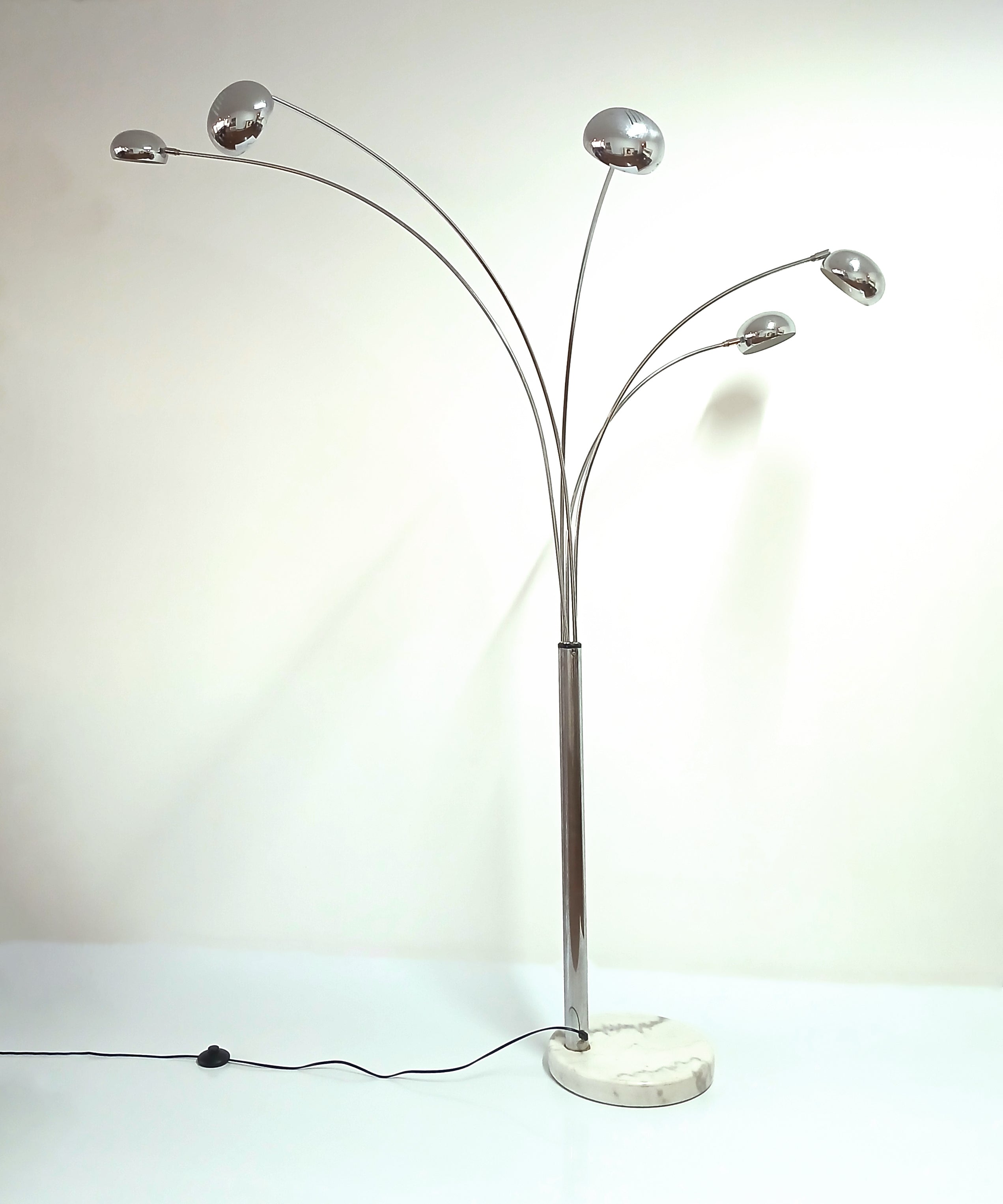 Luminária Pedestal Arco Oreon [Estilo Pescador Italiano] — c. 1960/1970