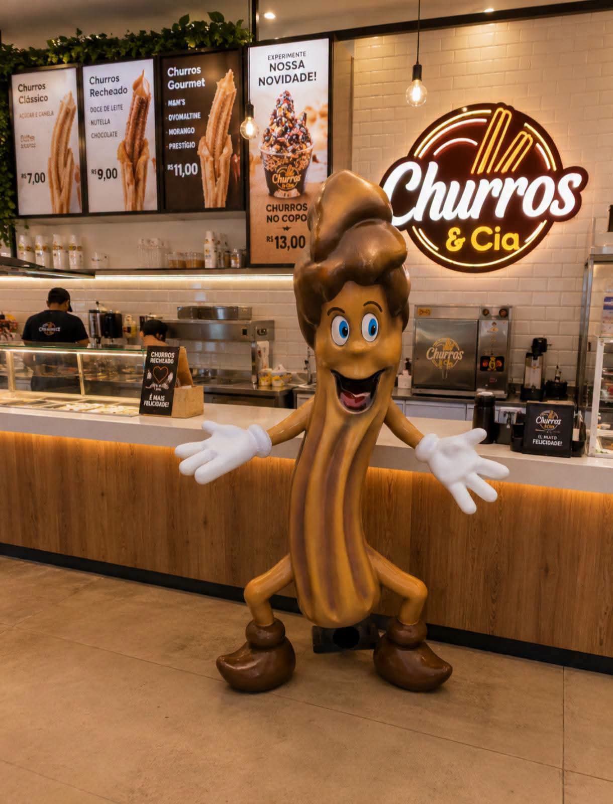 Boneco Churros Gigante em fibra de vidro 