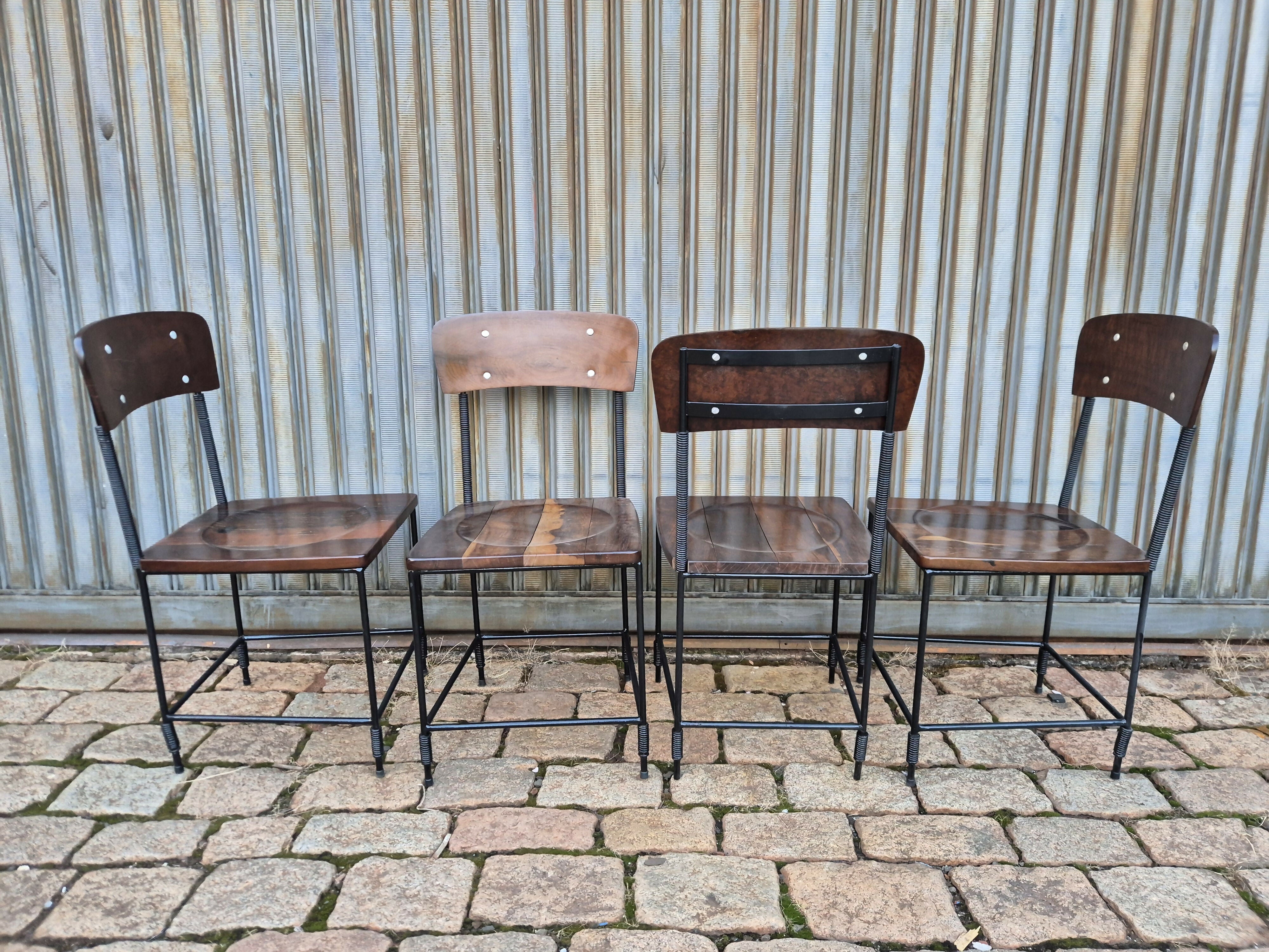 Conjunto 10 cadeiras artesanais vintage em madeira e ferro (restauradas) - anos 80