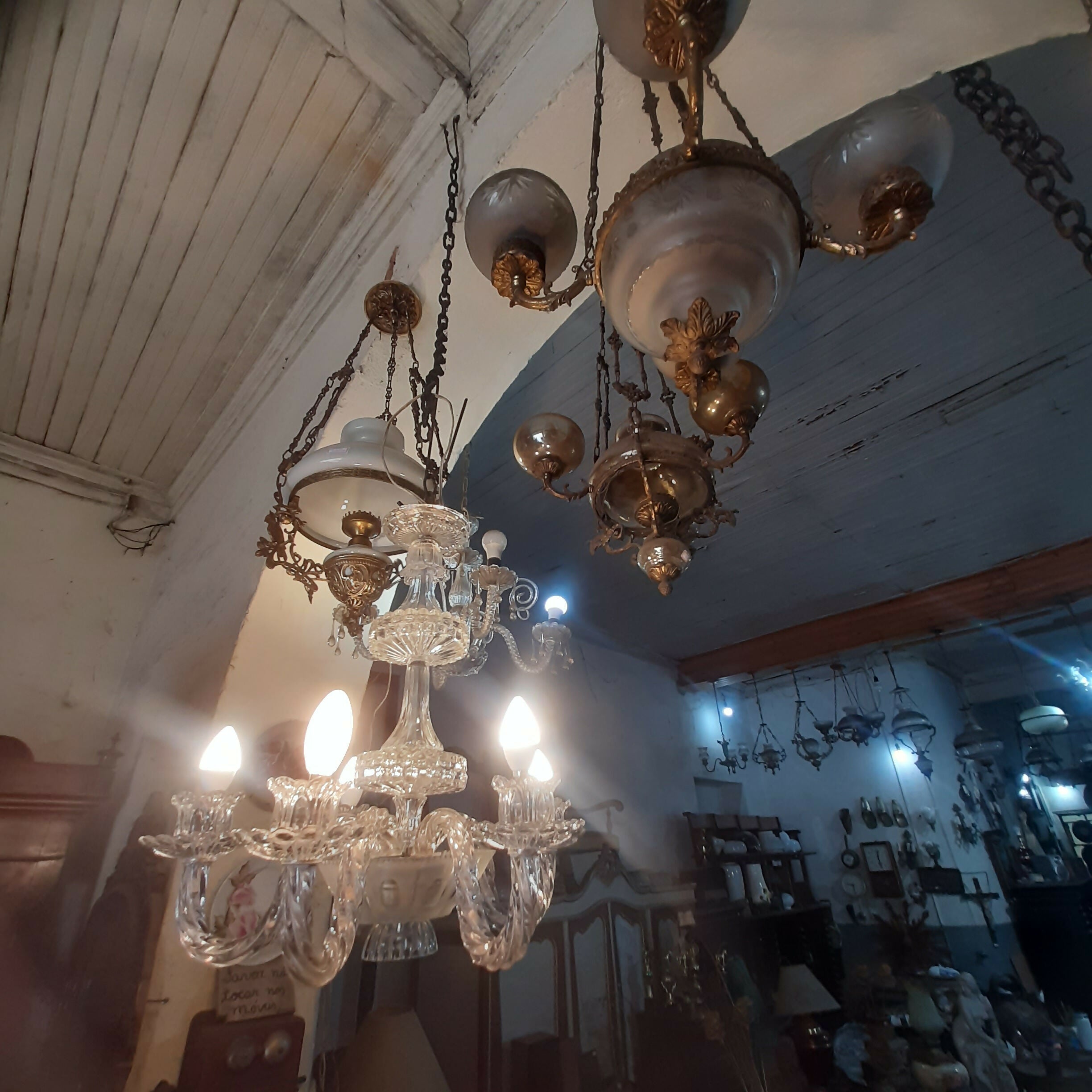 Antigo lustre de cristal
