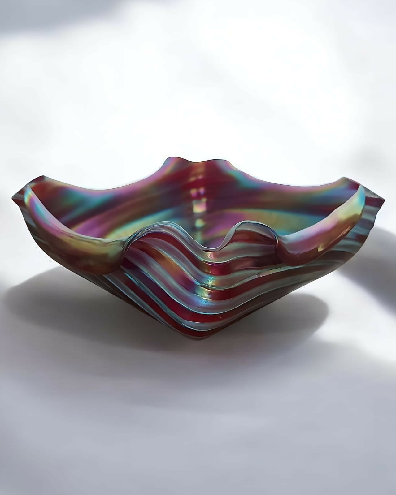 Raríssimo bowl em vidro artístico iridescente