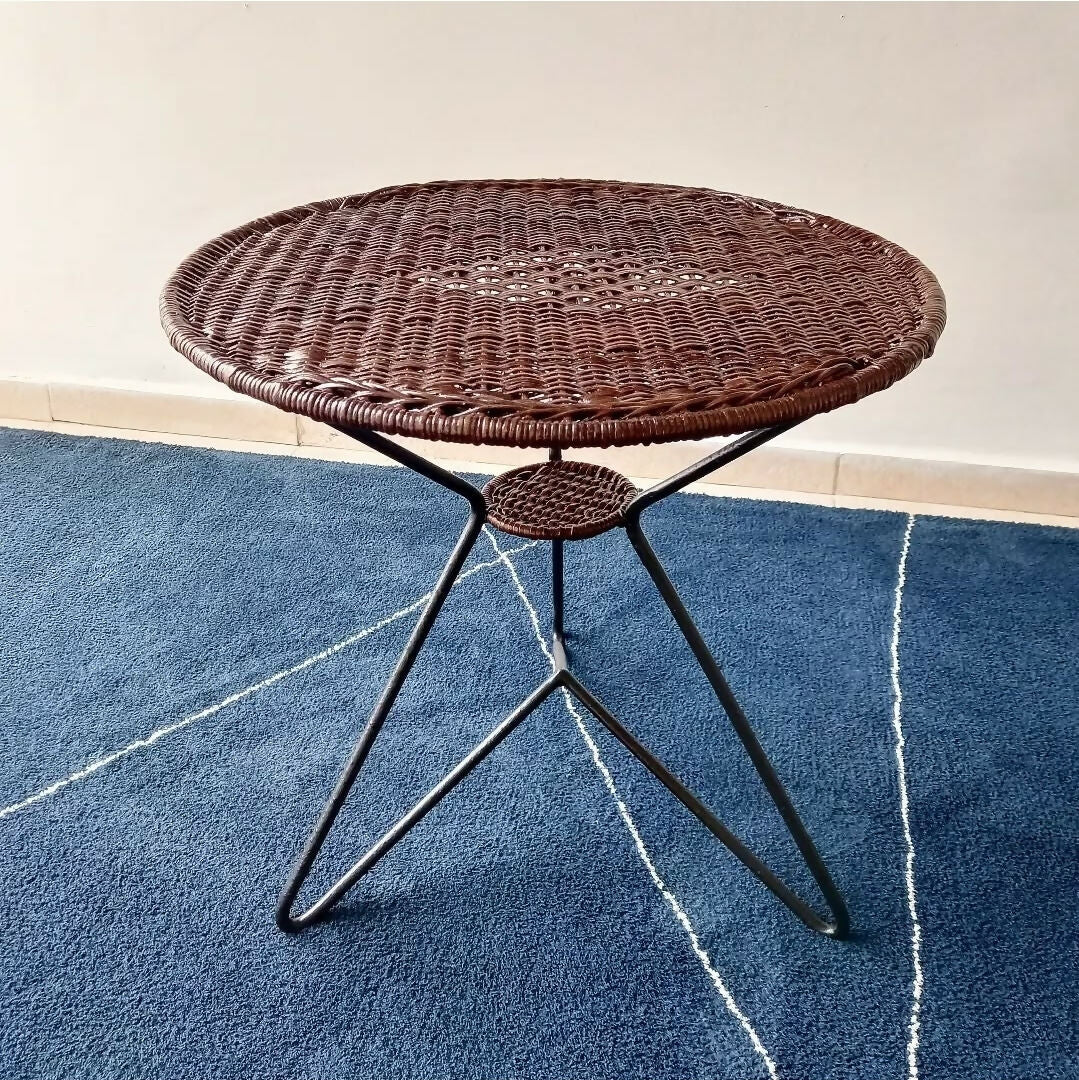 MESA AUXILIAR EM FERRO E JUNCO ANOS 50