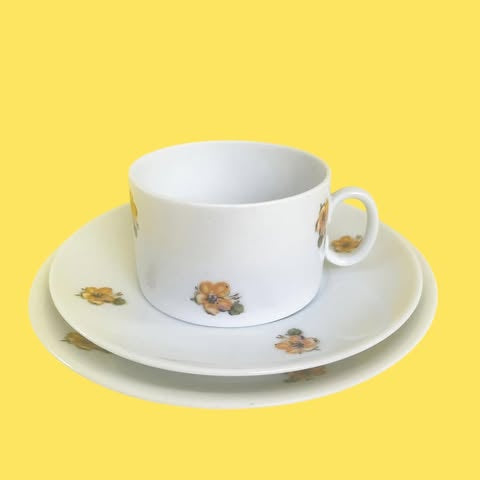 Jogo de chá Porcelana Renner com flores amarelas