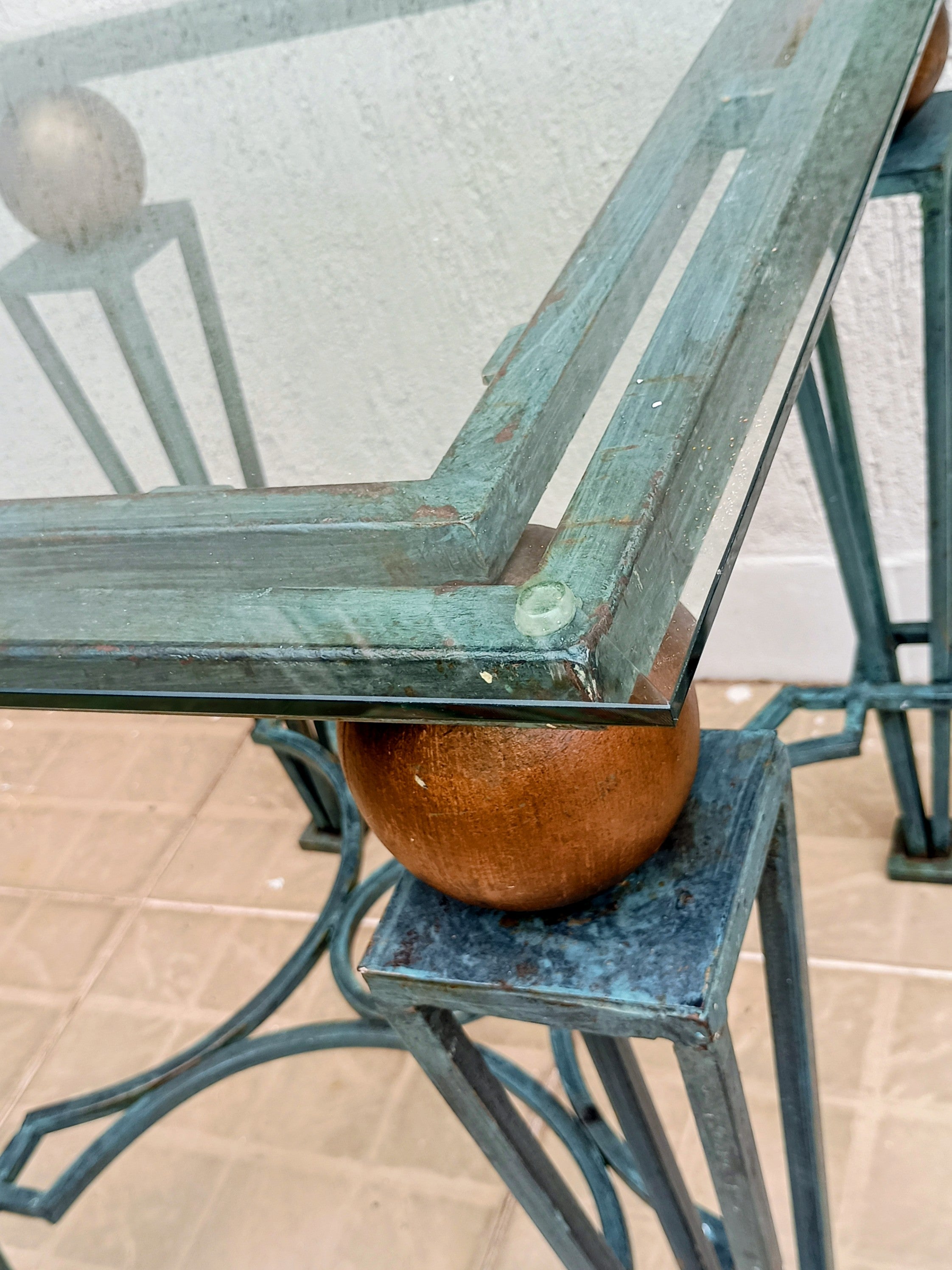 Mesa de Centro Quadrada Art Déco Revivalista em Ferro Maciço com Tampo de Cristal Bisotado