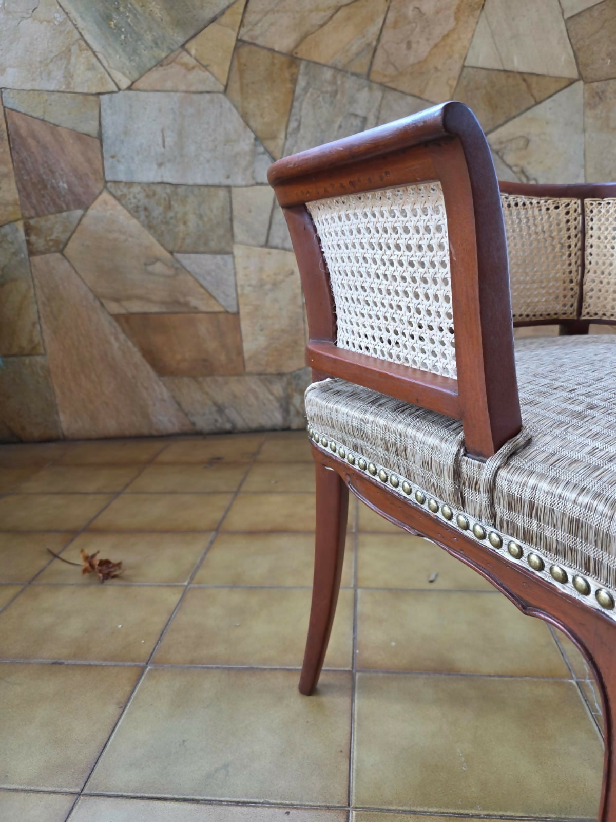 Poltrona em Palhinha - Um clássico do mobiliário francês