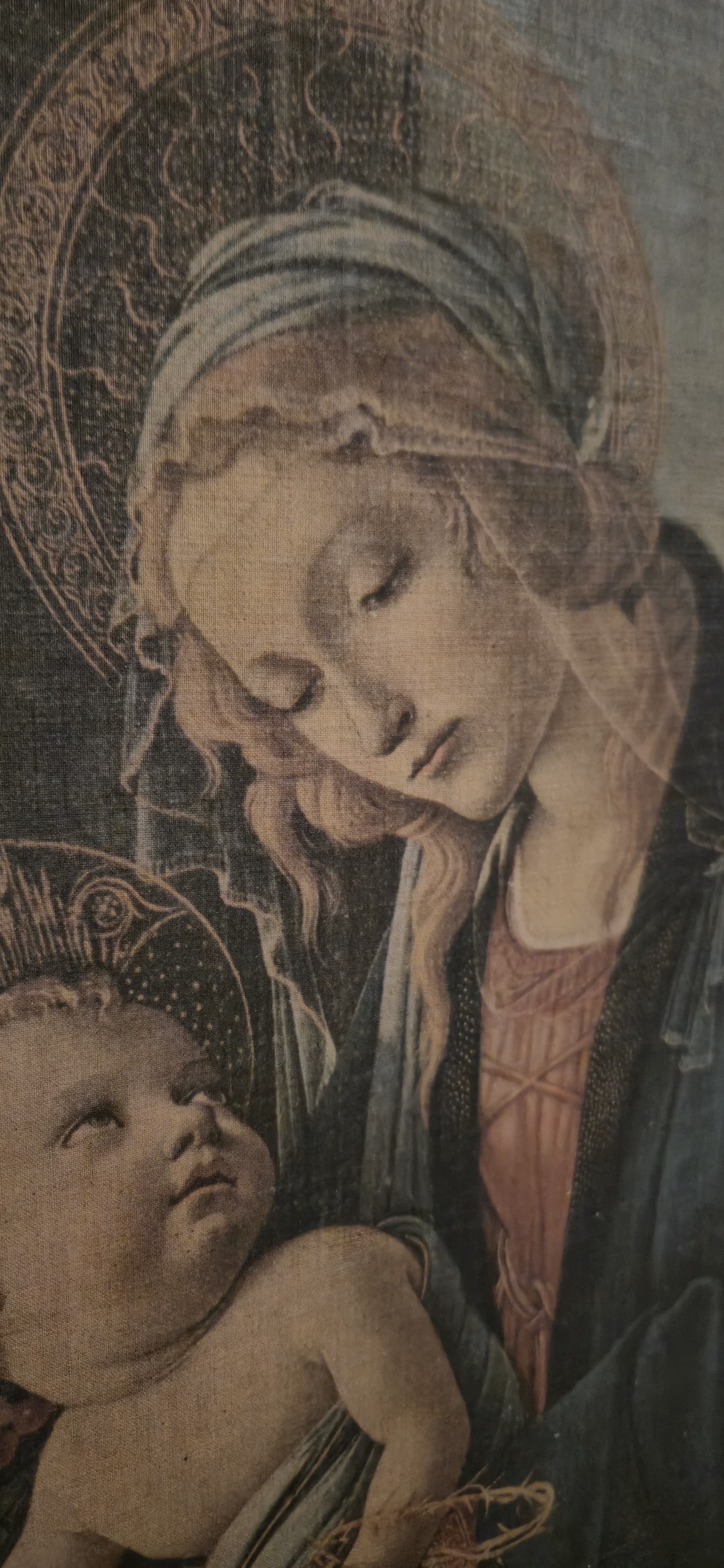 Quadro Madona com moldura dourada 