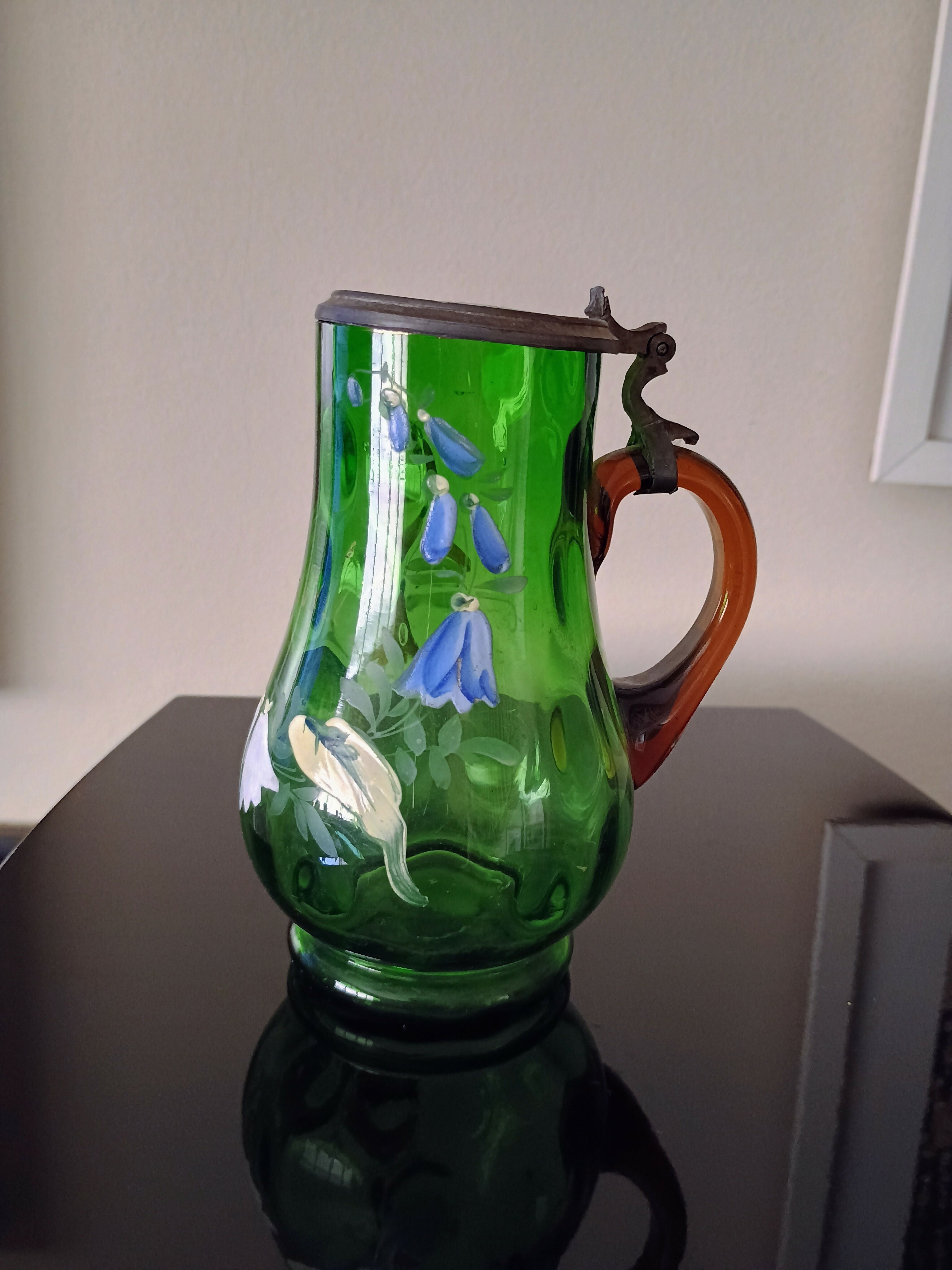 caneca verde