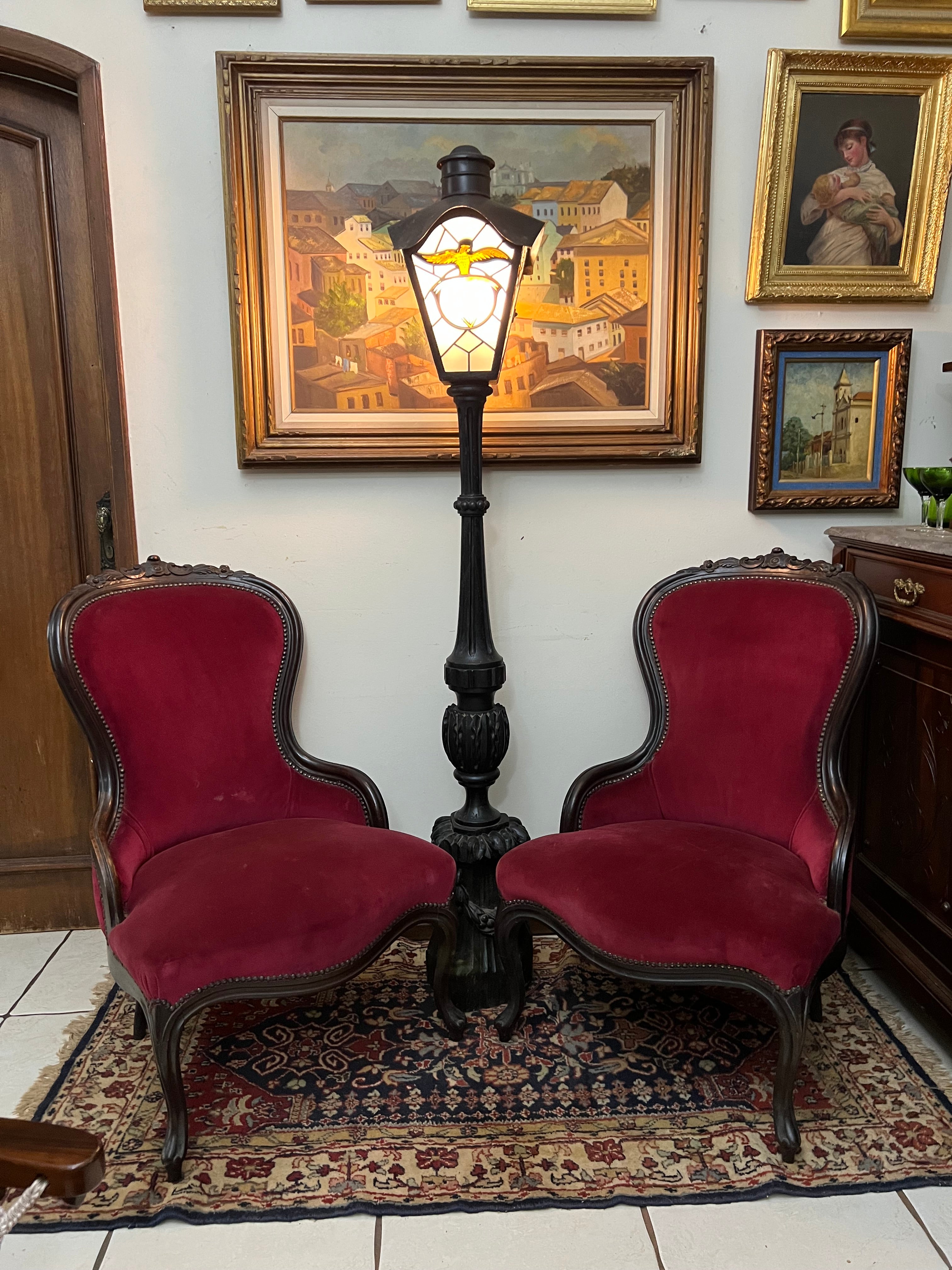 Maravilhoso par de poltronas  Vitoriana