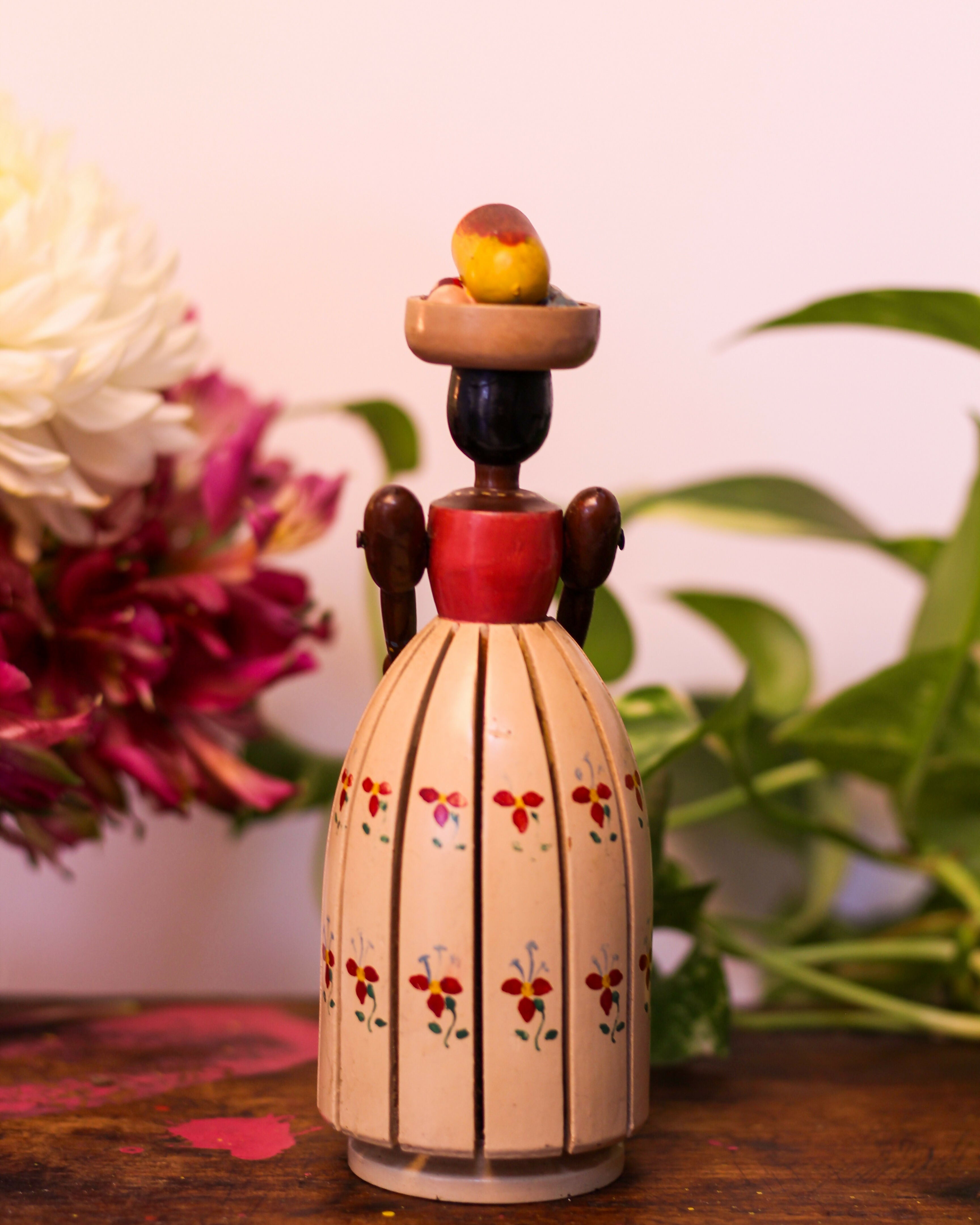 Porta-guardanapos em madeira pintada à mão