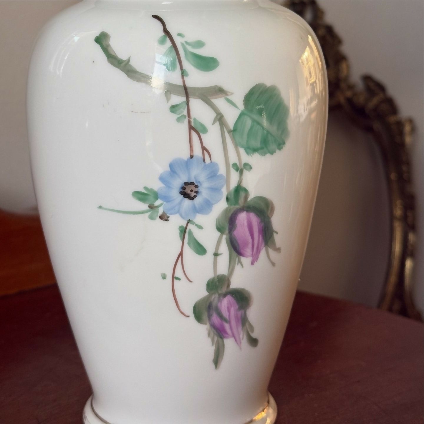 Vaso Bojudo em Porcelana CSA com Motivos Florais