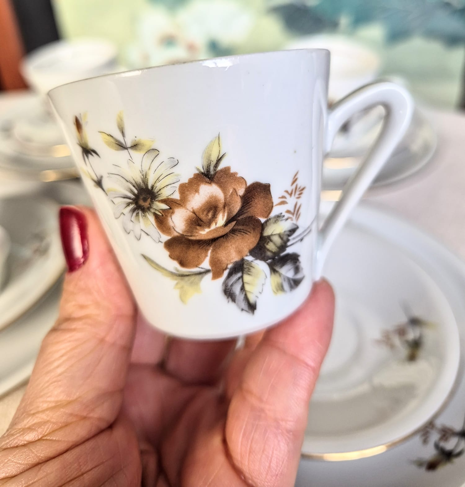 Conjunto de 6 trios para café (🫠) em porcelana vintage húngara Alfoldi. Perfeitos e lindos!