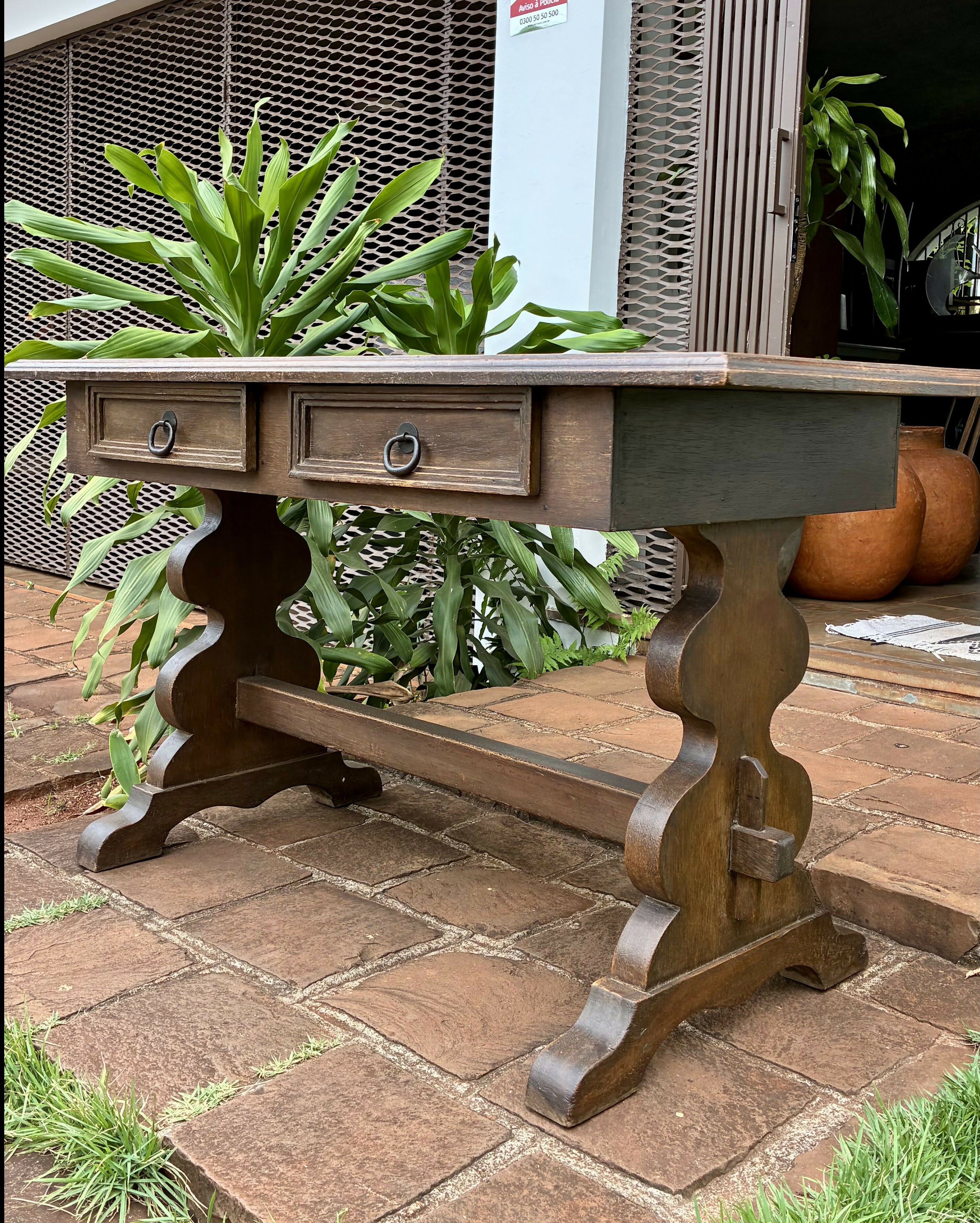 Mesa Rústica em Madeira