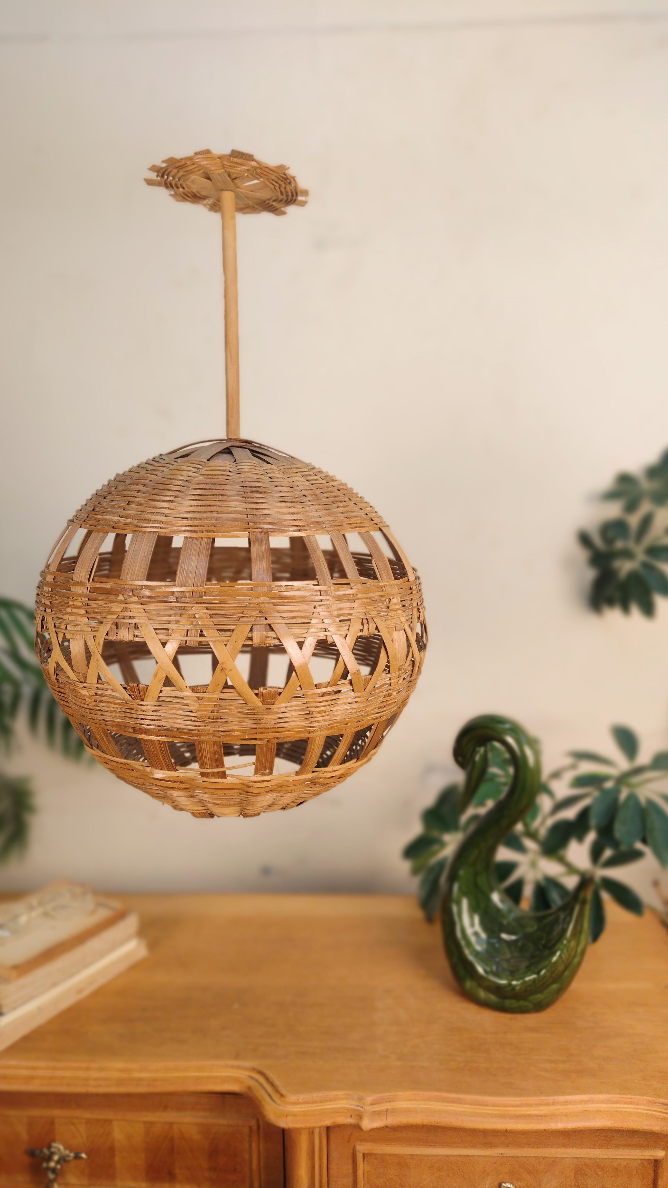 Luminária globo pendente em fibras naturais (D- 35cm)