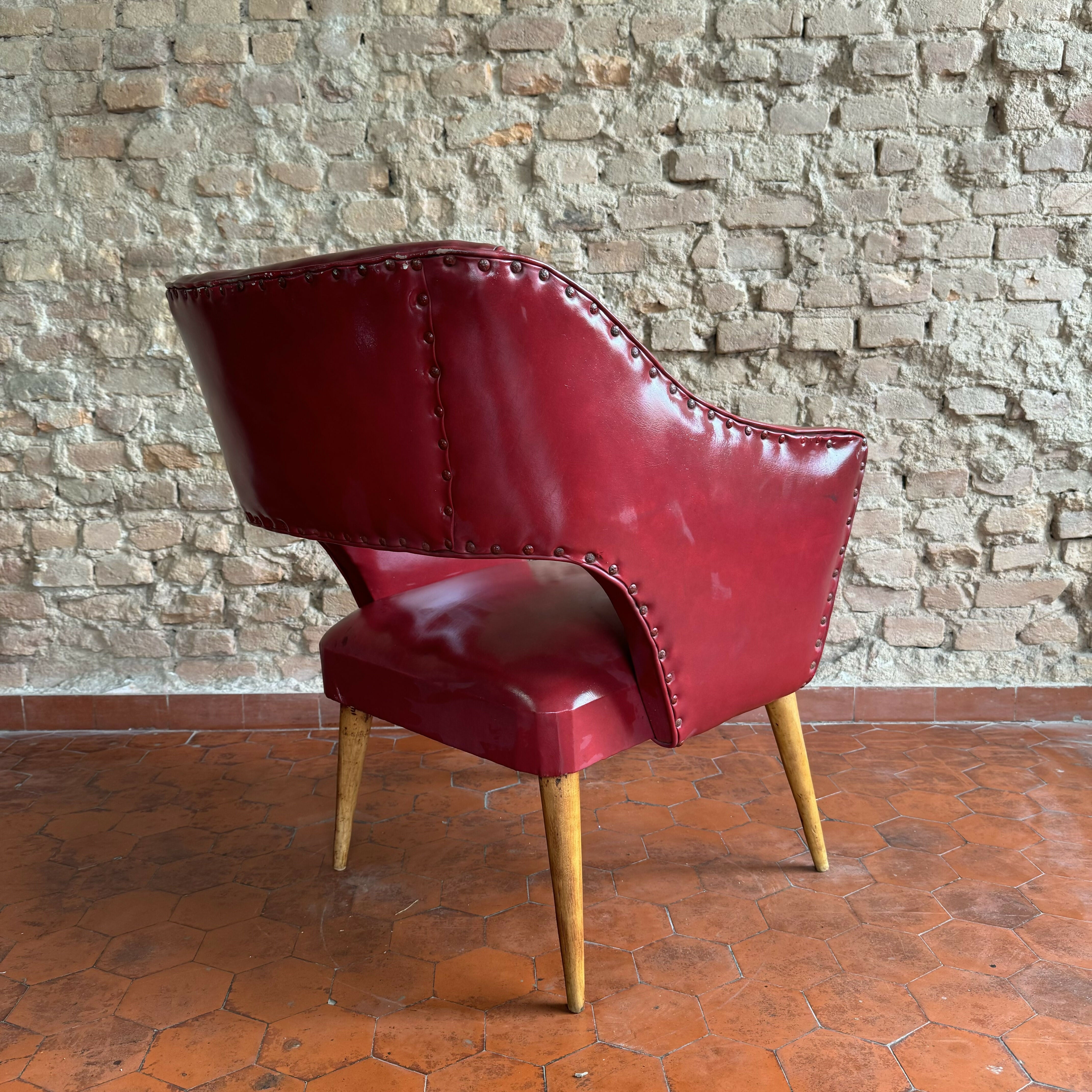 Poltrona antiga anos 50 pé palito