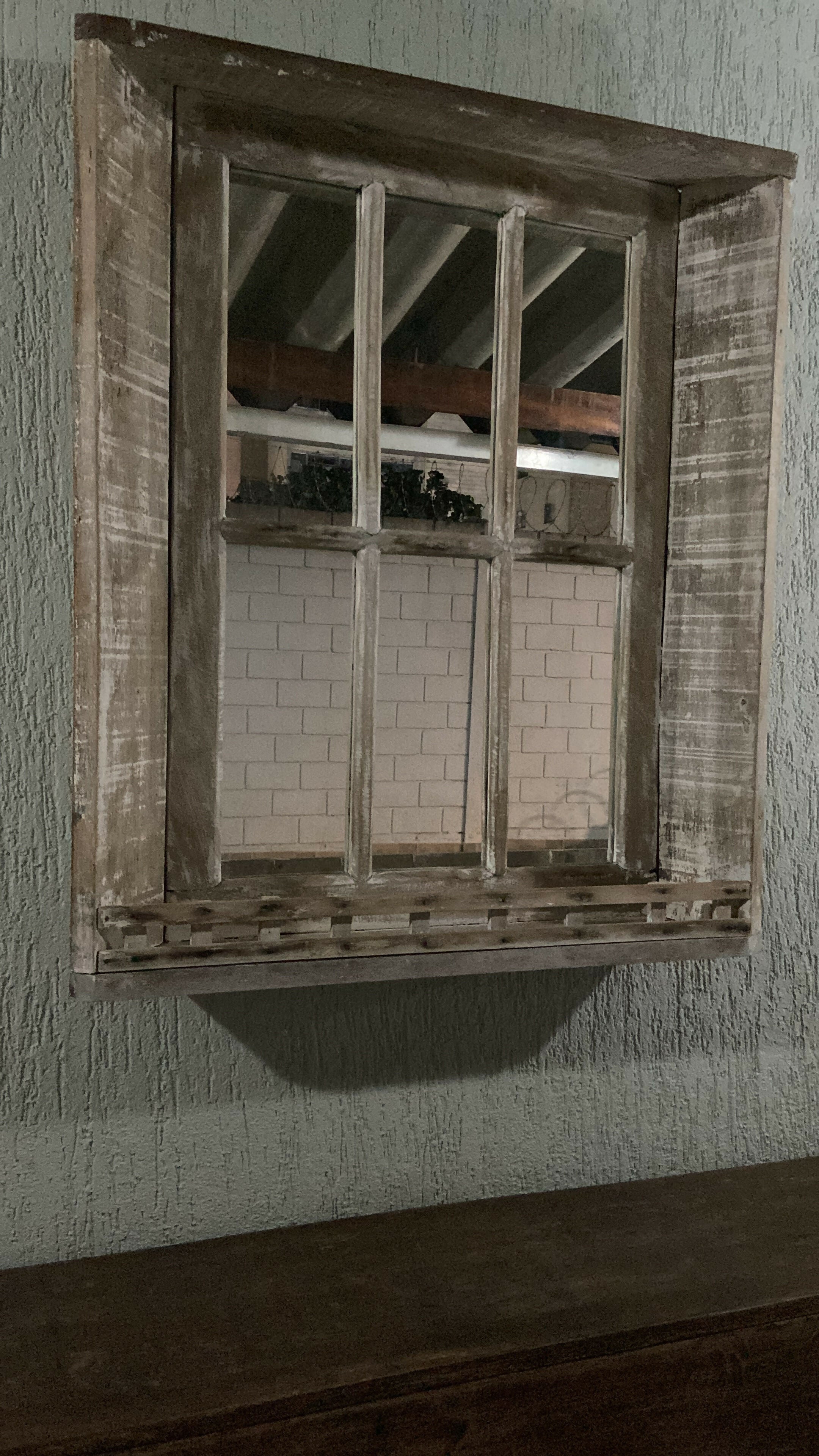 Espelho Fantástico com madeira de Demolição