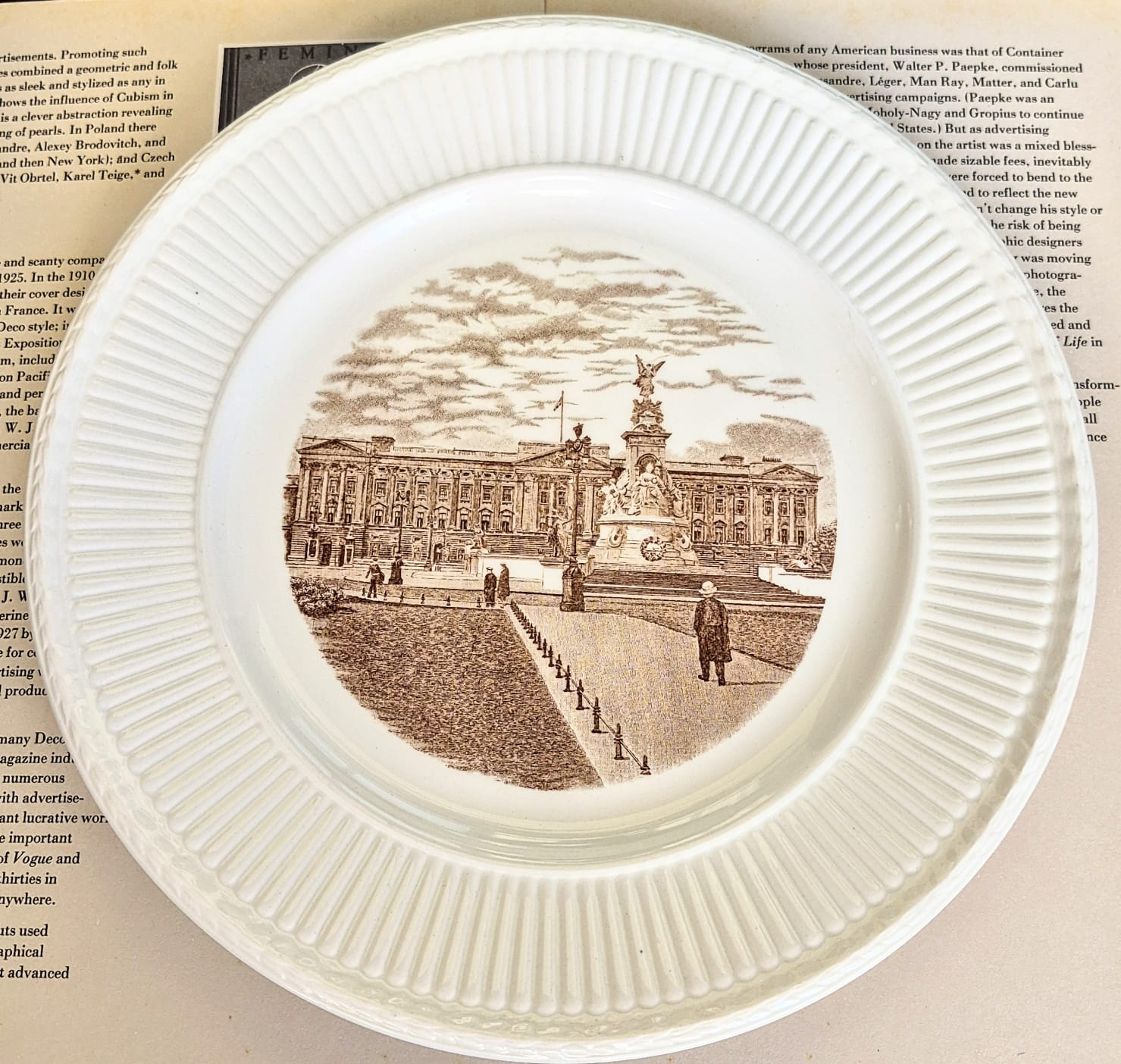 Conjunto de 6 pratos decorativos da 1a Edição da famosa coleção "Old London Views" da Wedgwood,  de 1941.