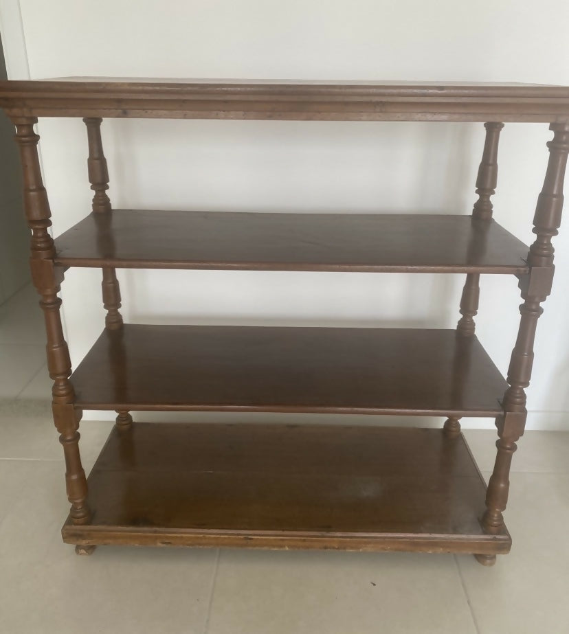 Estante / Quartinheira Antiga