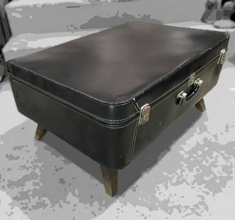 Mesinha de centro customizada - Mala de couro antiga