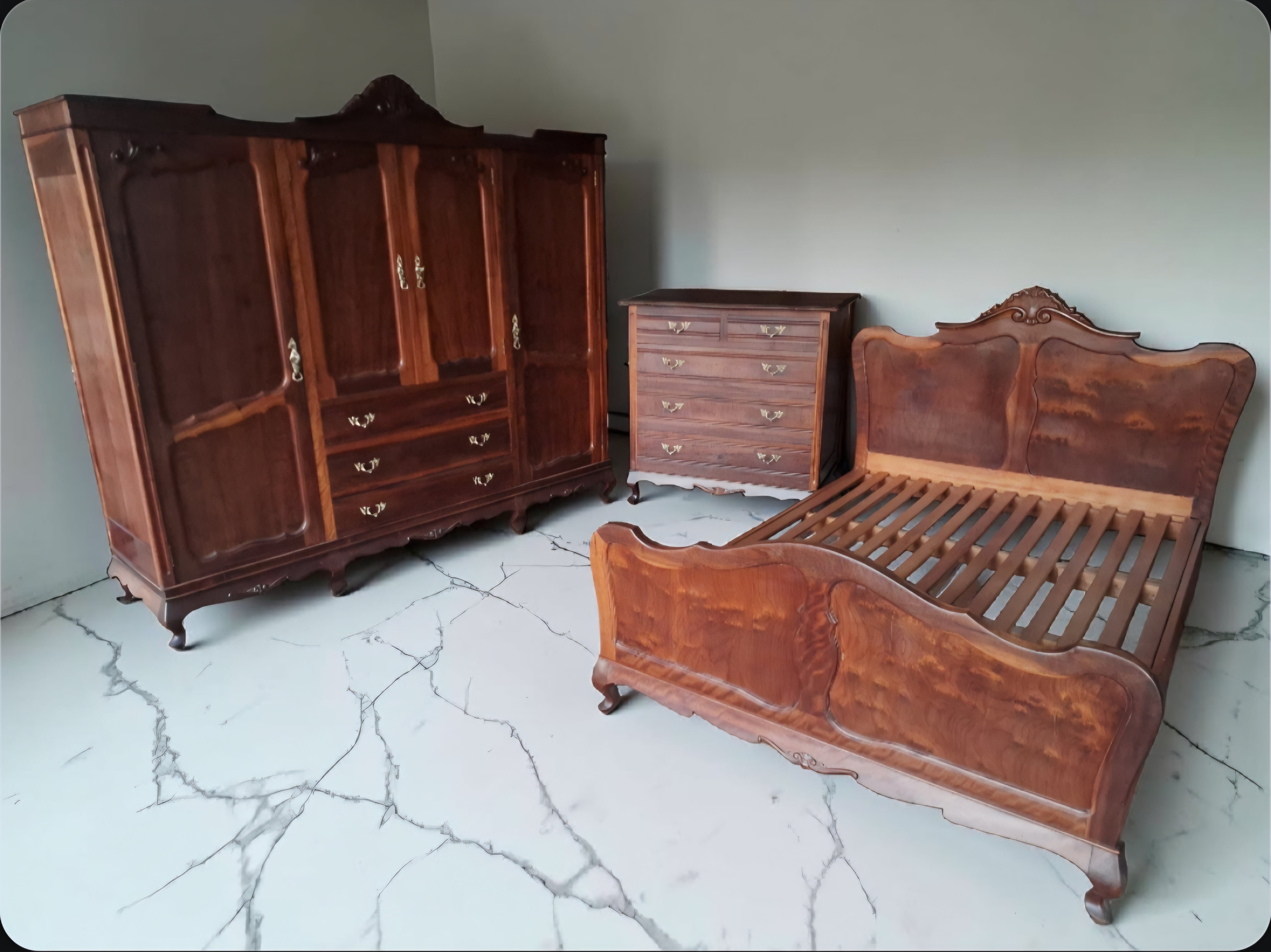 Conjunto Quarto Colonial em Imbuia maciça