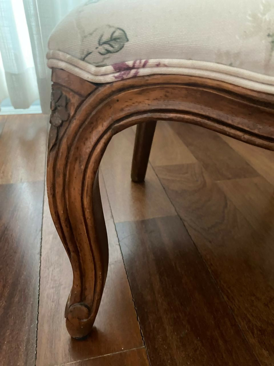 Cadeira Infantil de boneca antiga com palhinha