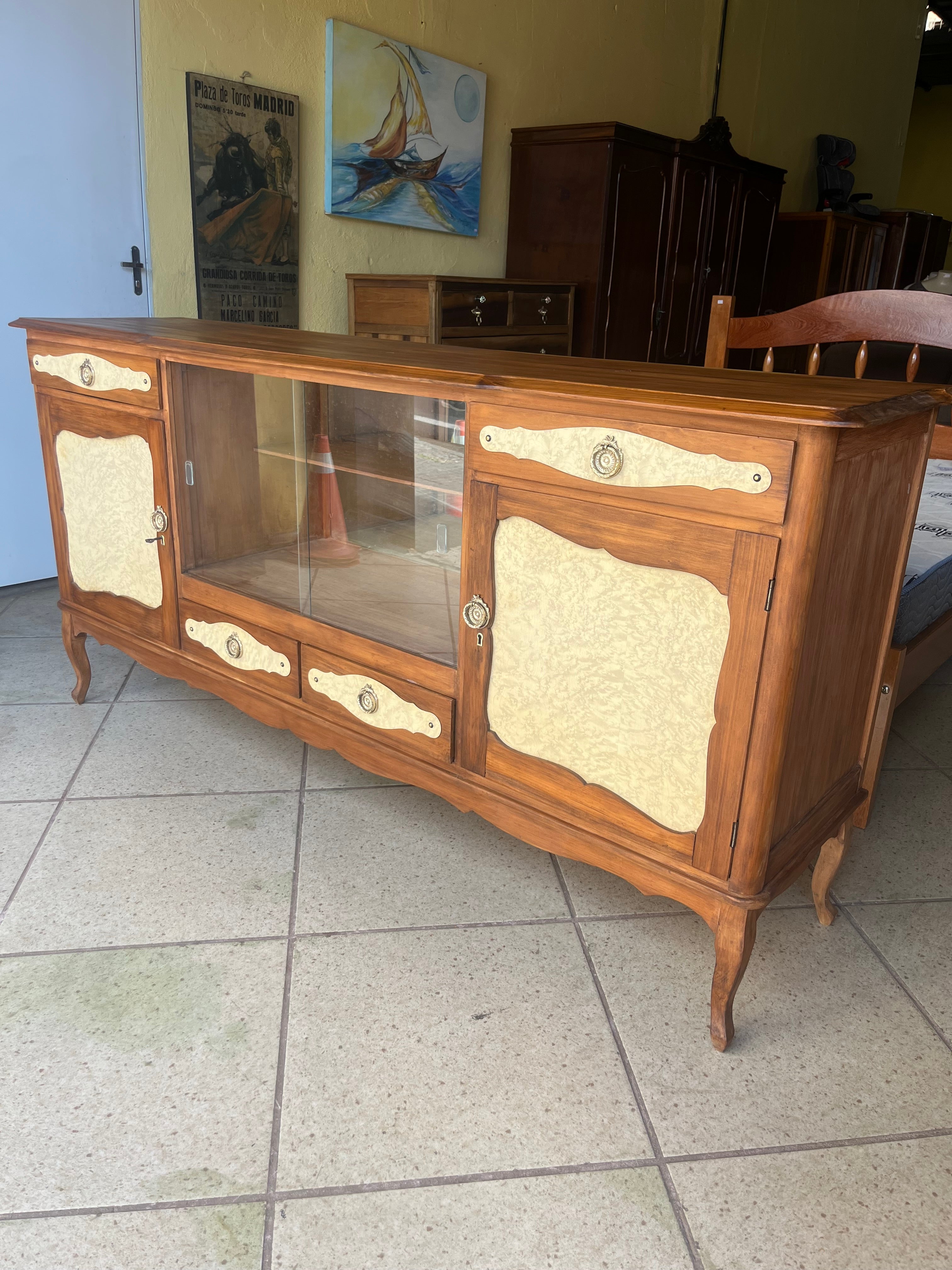 (PROMOÇÃO) LINDO BUFFET ANTIGO EM MADEIRA E FÓRMICA ANTIGO