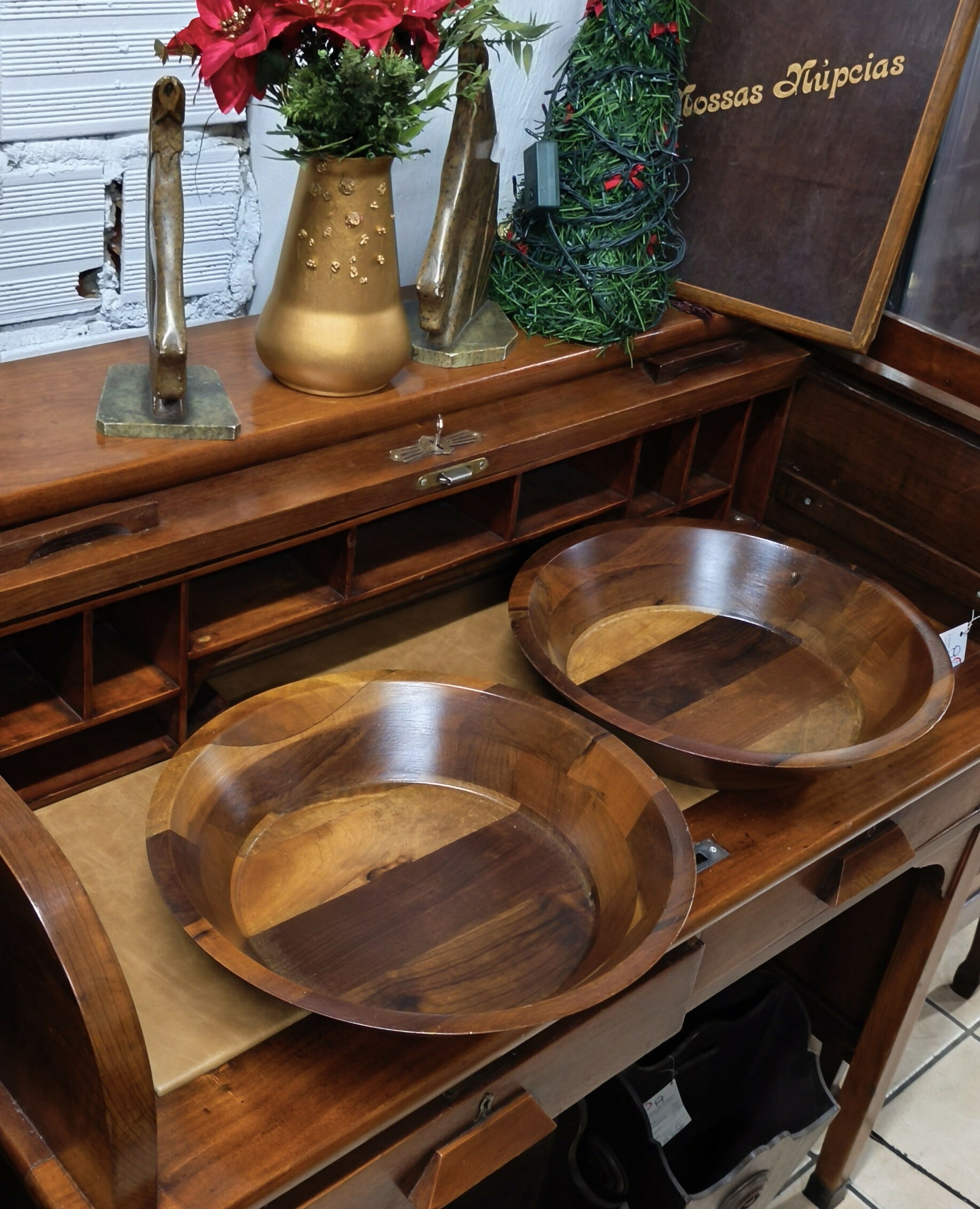 Tigelas de design Tropic Art