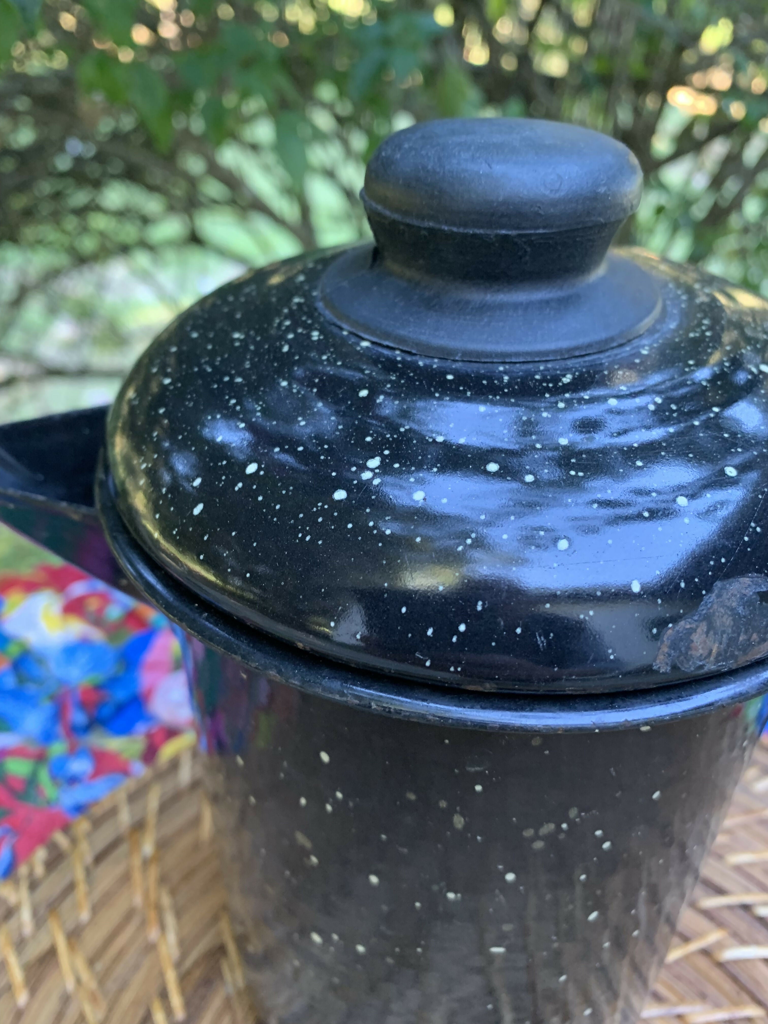 Bule de Ágata Retrô Preta com bolinhas brancas
