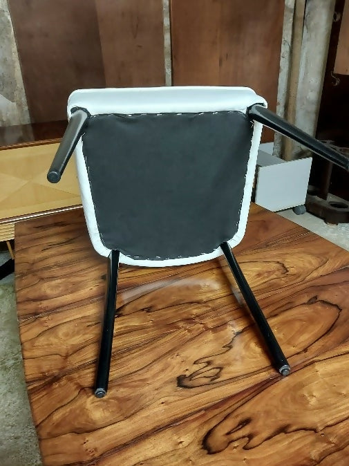 Cadeira 5
