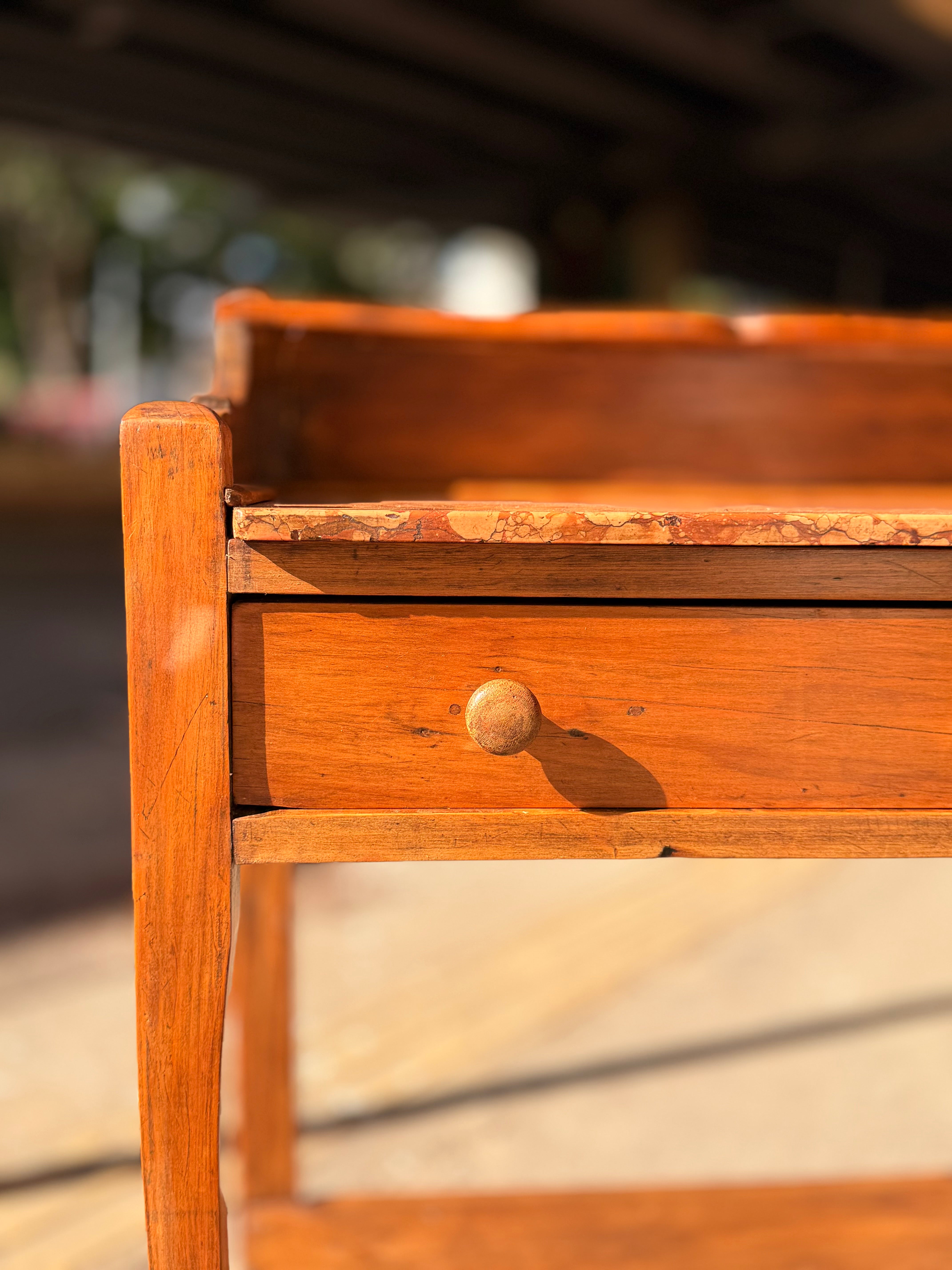 Mesa / Aparador / Console Art Deco em Imbuia com tampo em mármore - anos 40 