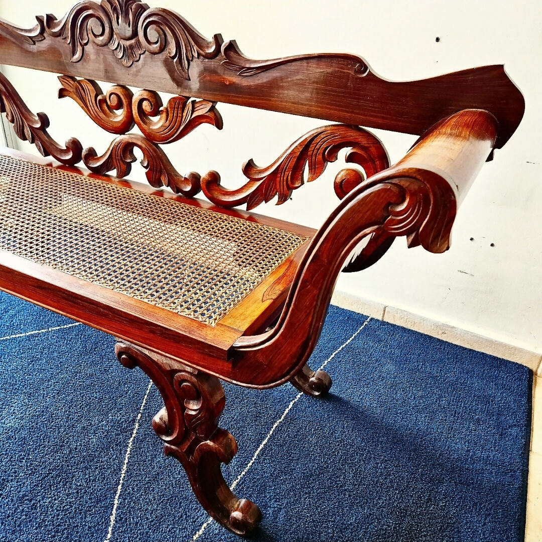 MARQUESA EM JACARANDÁ