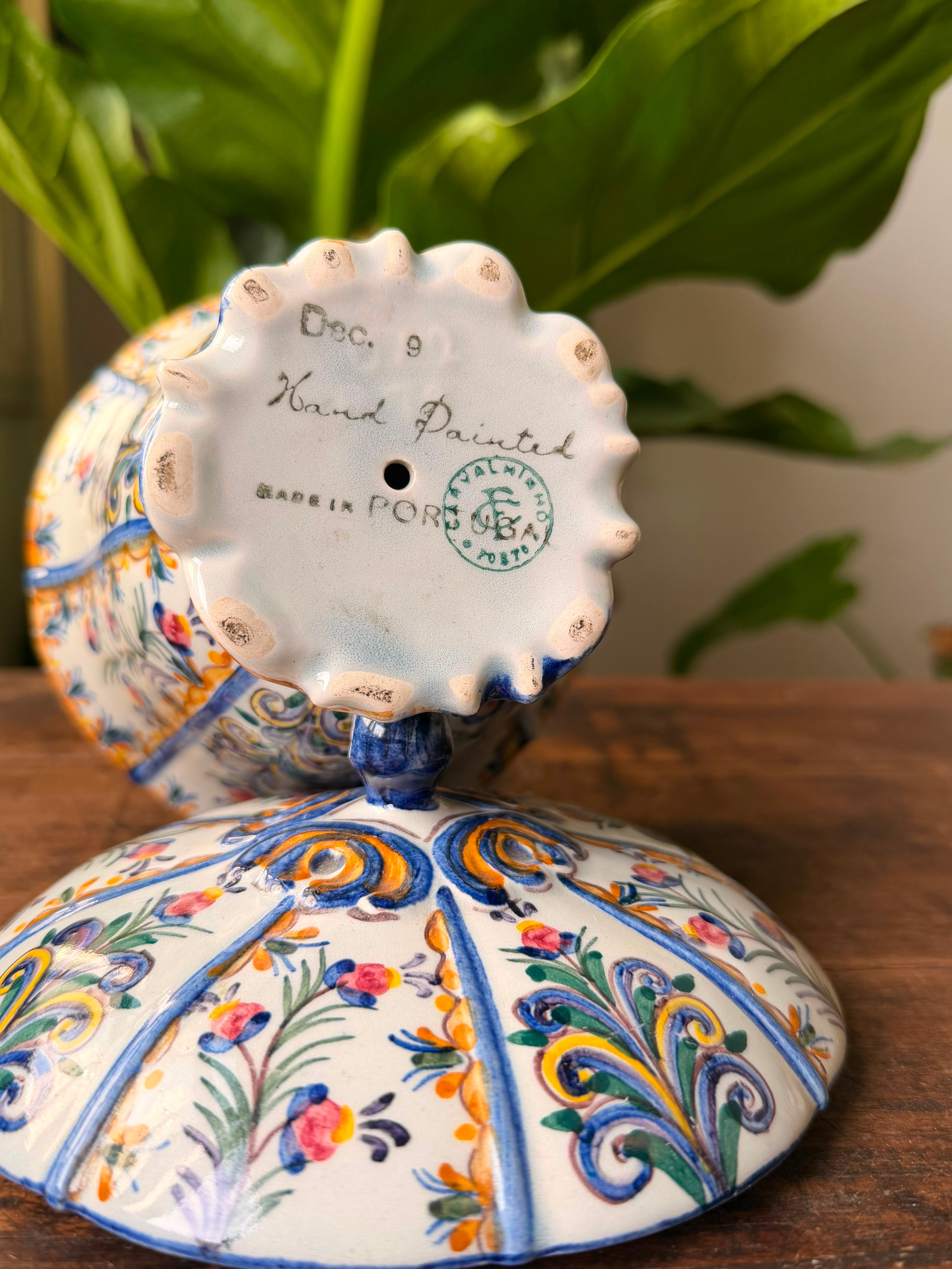 Potiche em faiança portuguesa