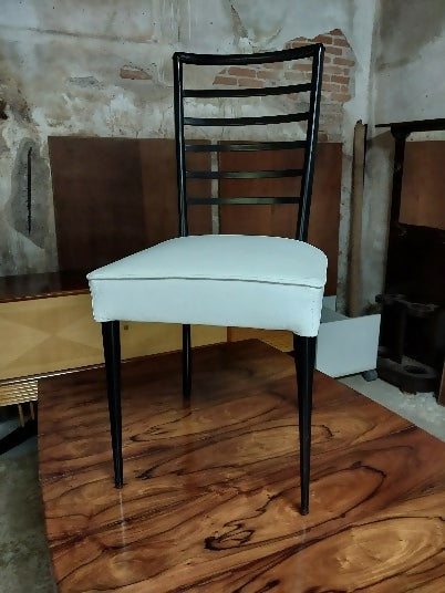 Cadeira 7