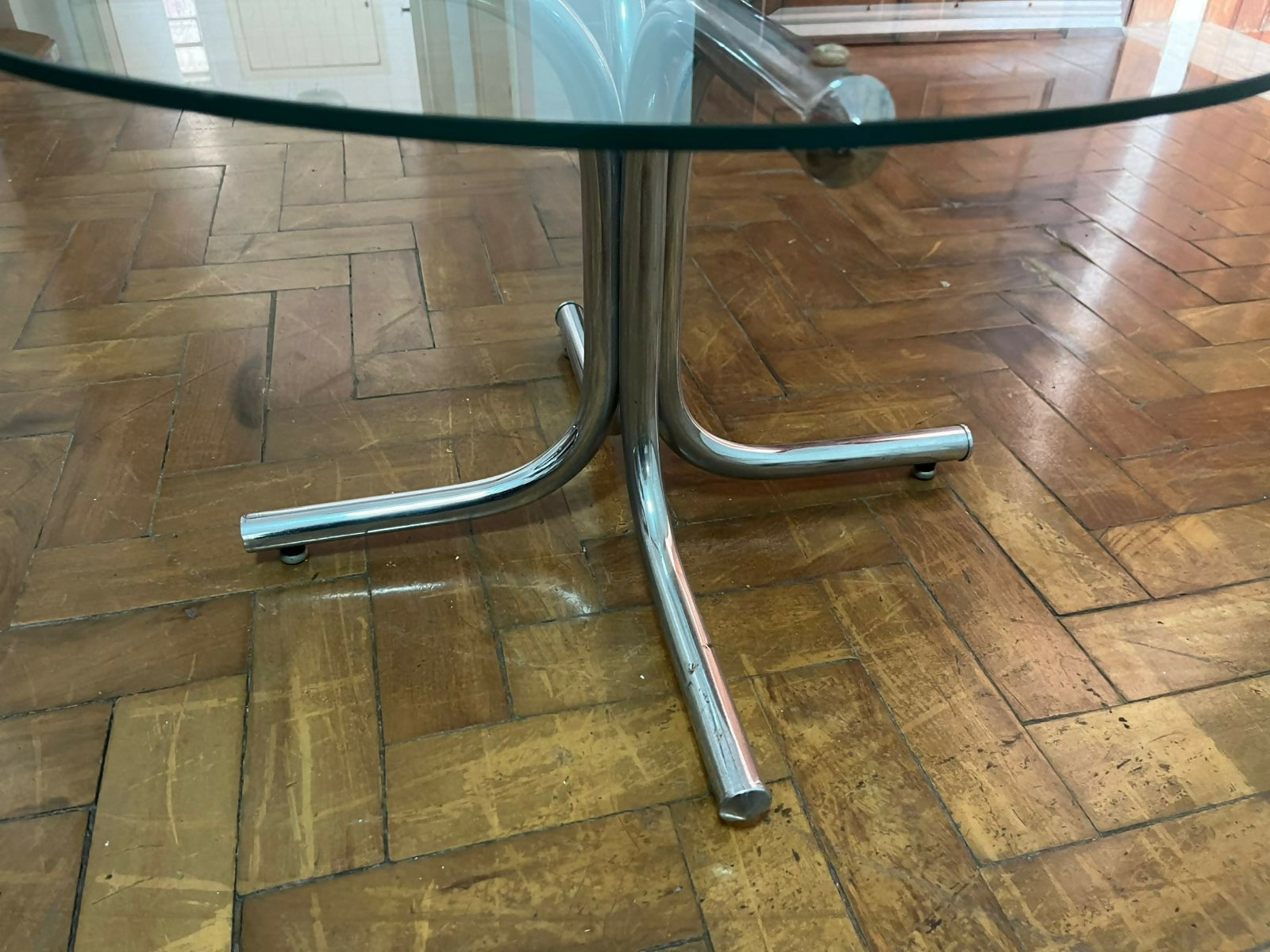 Conjunto de mesinhas de centro e lateral, design de Geraldo de Barros da Hobjeto