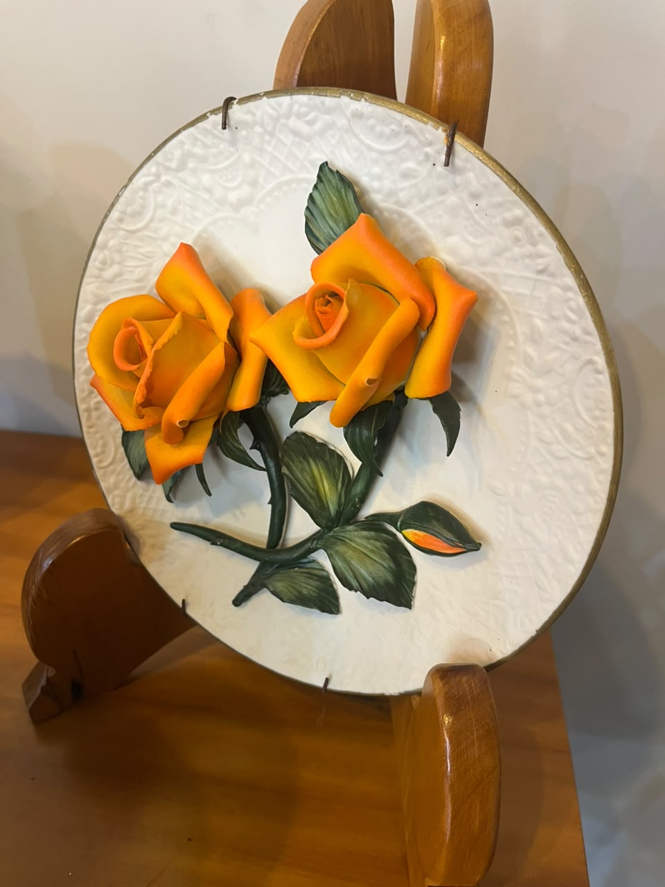 Trio de Pratos Decorativos The Roses of Capodimonte – Franklin Mint